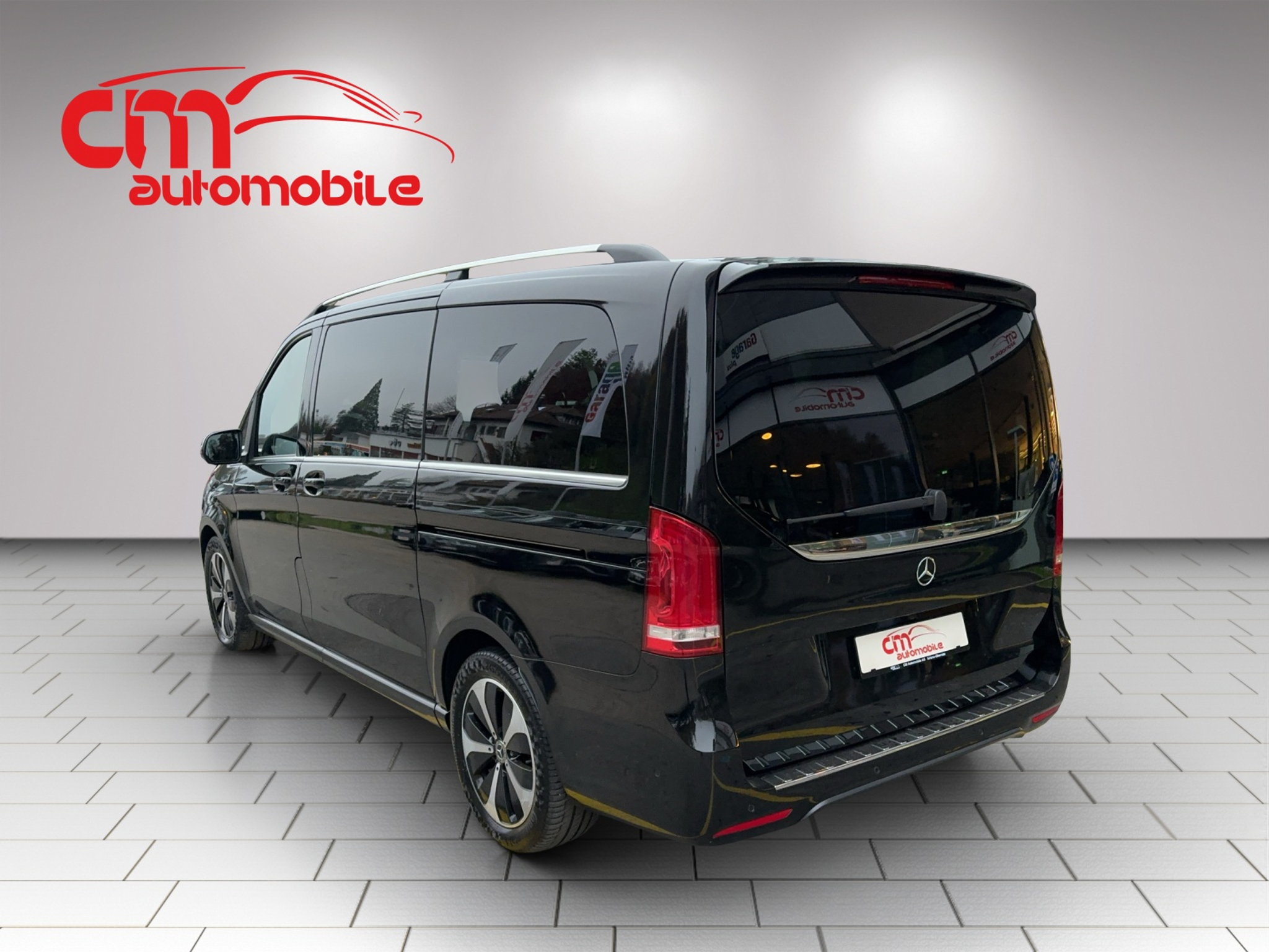 listing desktop thumbnail image 2