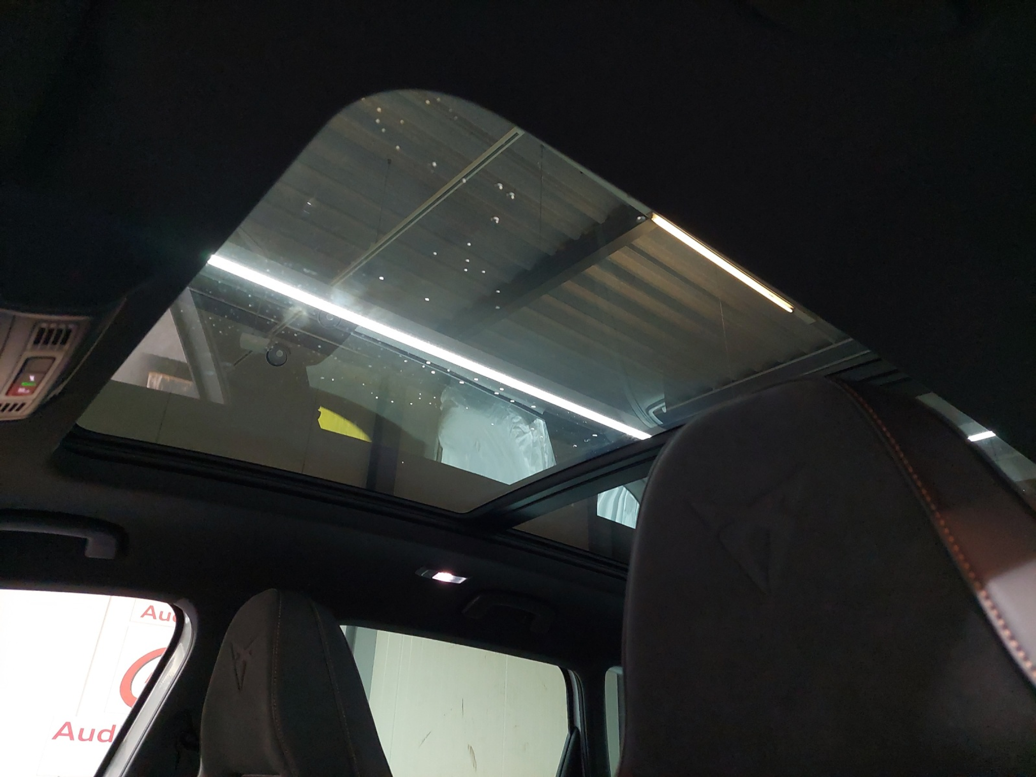 listing desktop thumbnail image 11