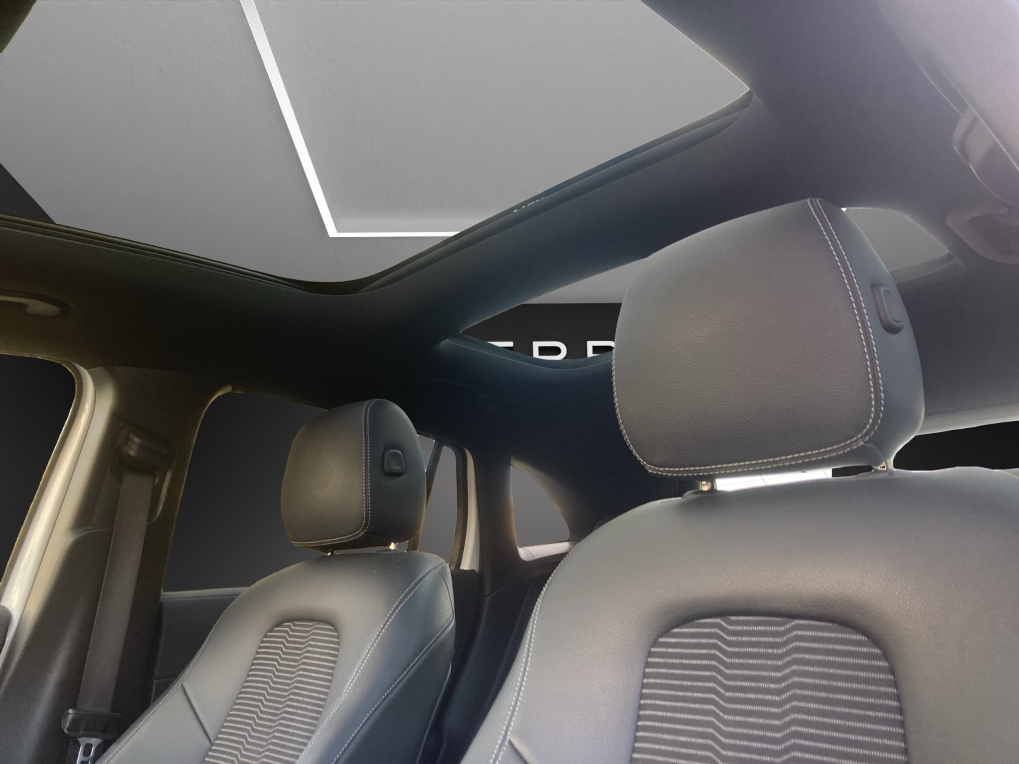 listing desktop thumbnail image 10