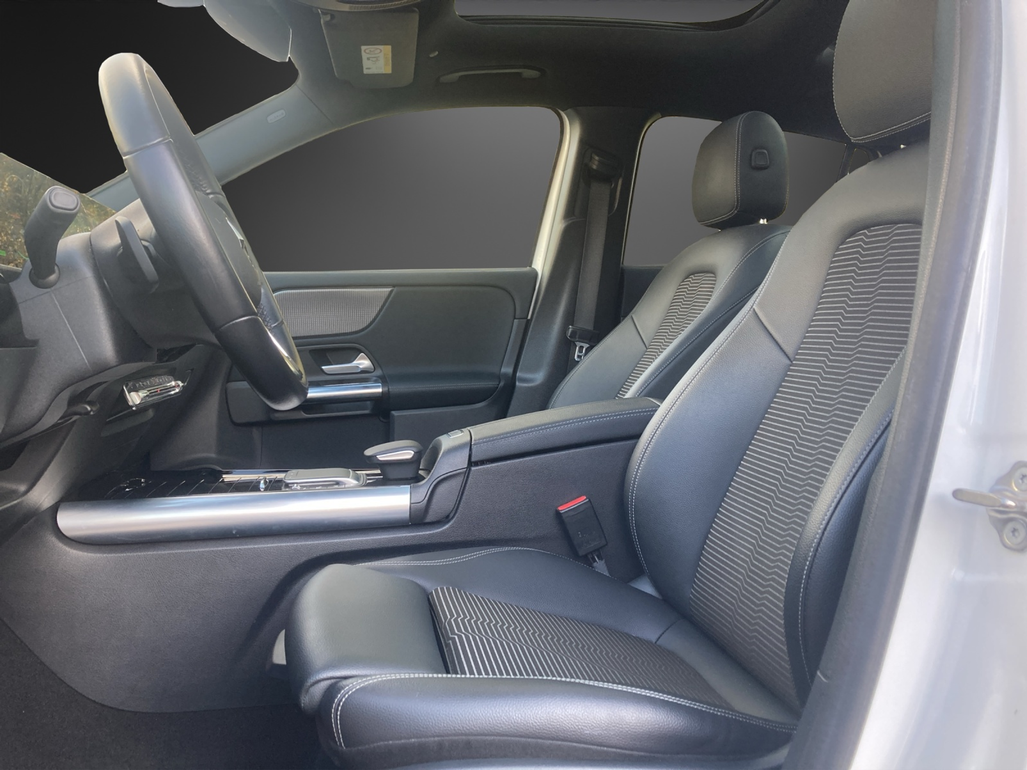 listing desktop thumbnail image 6