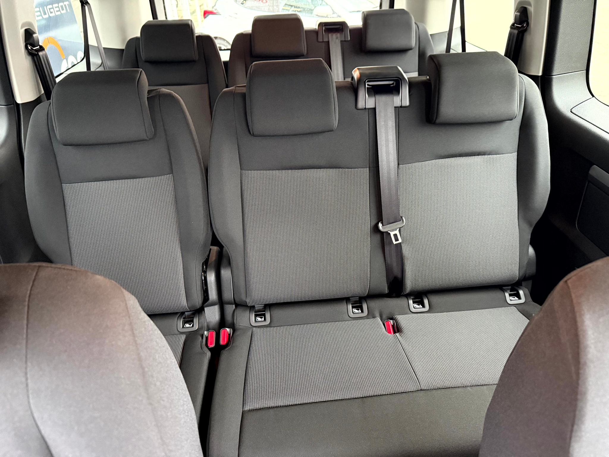 listing desktop thumbnail image 15