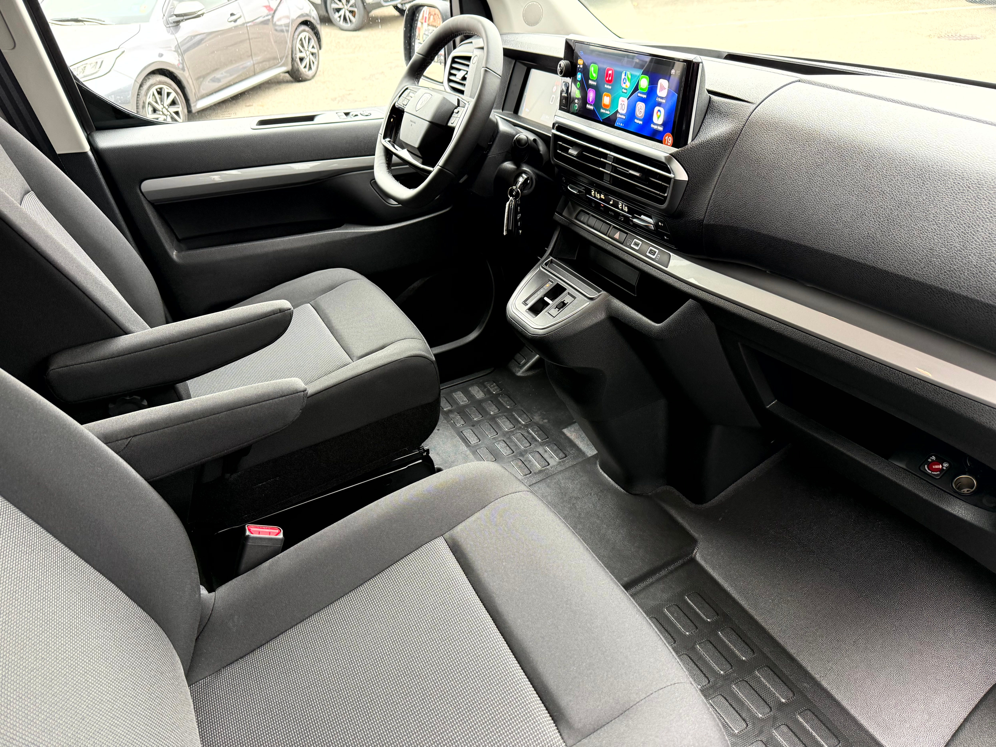 listing desktop thumbnail image 14