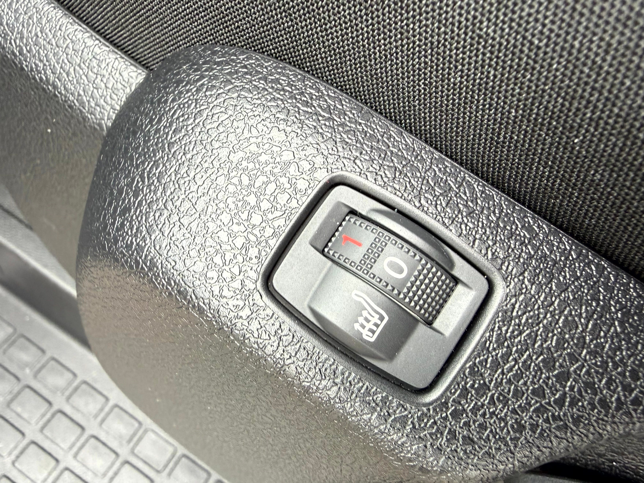 listing desktop thumbnail image 17