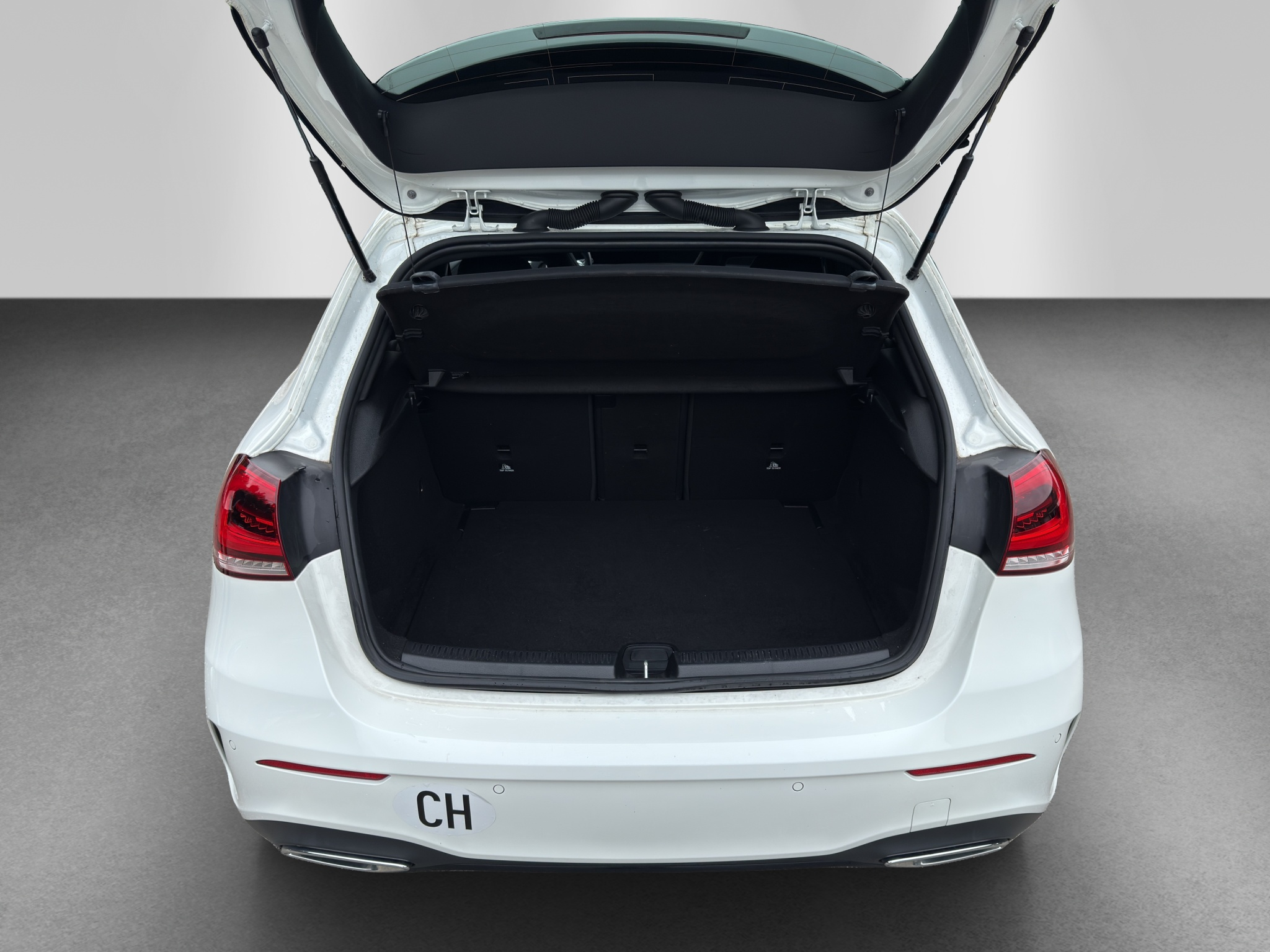 listing desktop thumbnail image 15