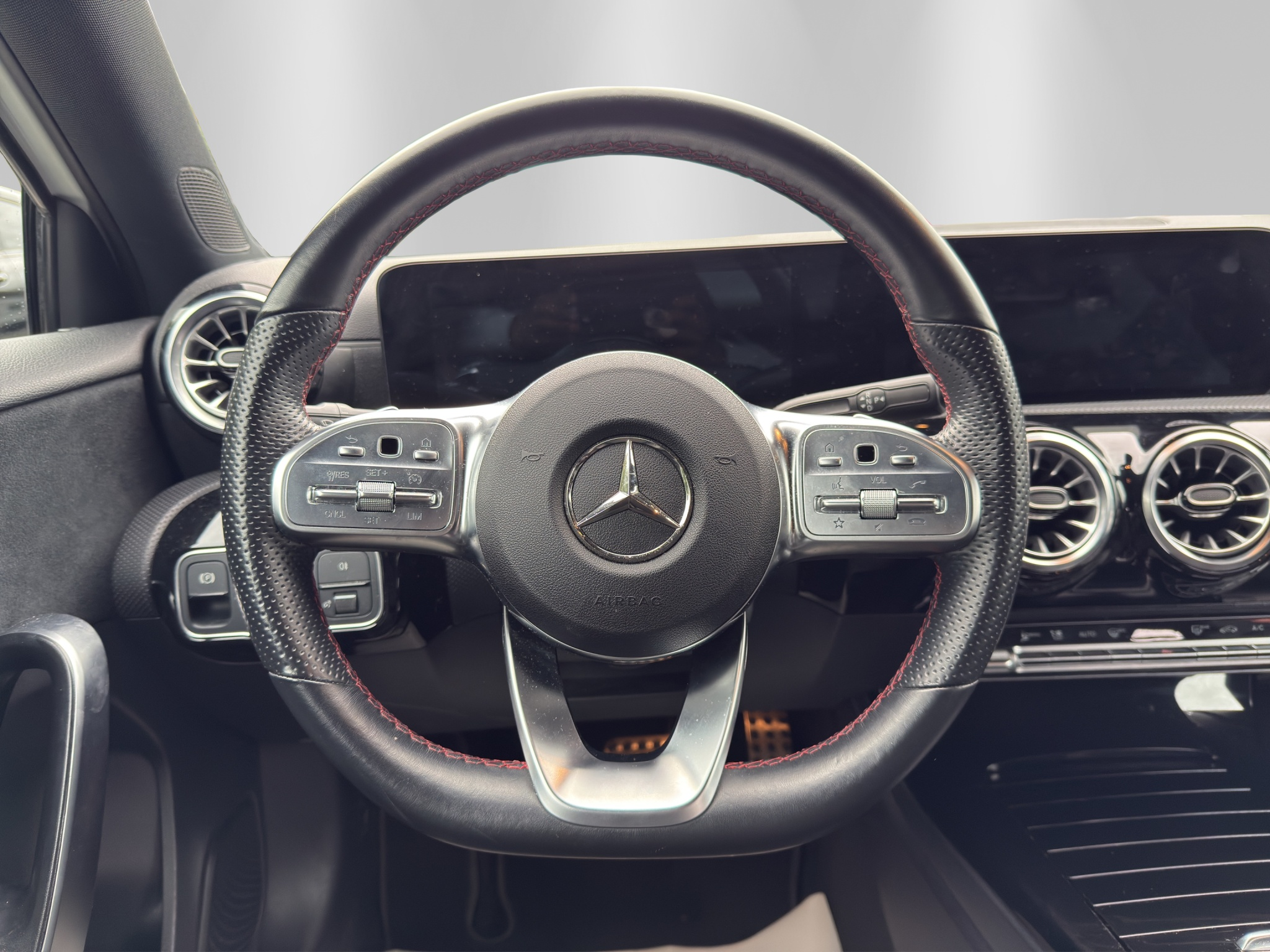 listing desktop thumbnail image 9