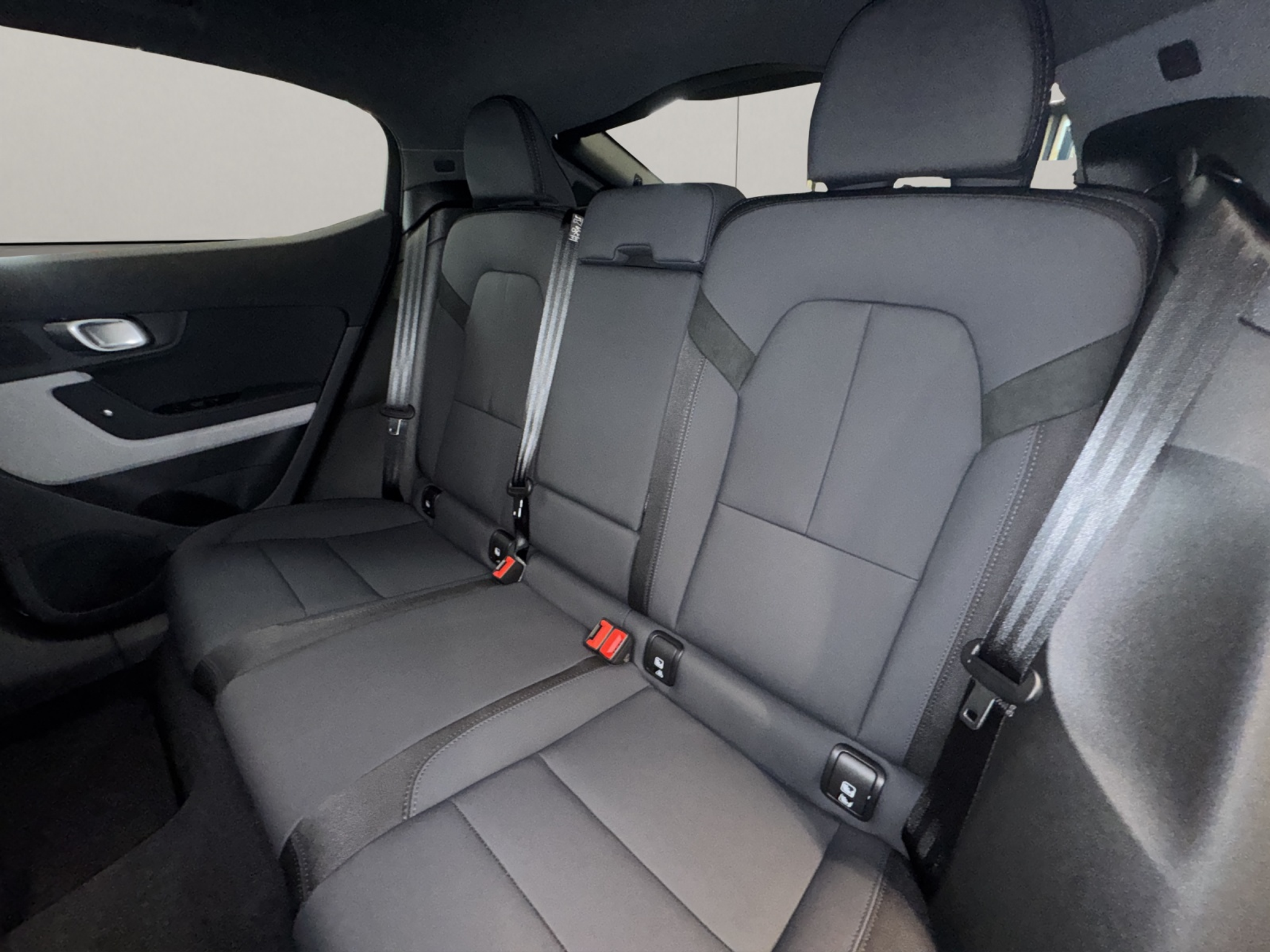 listing desktop thumbnail image 11