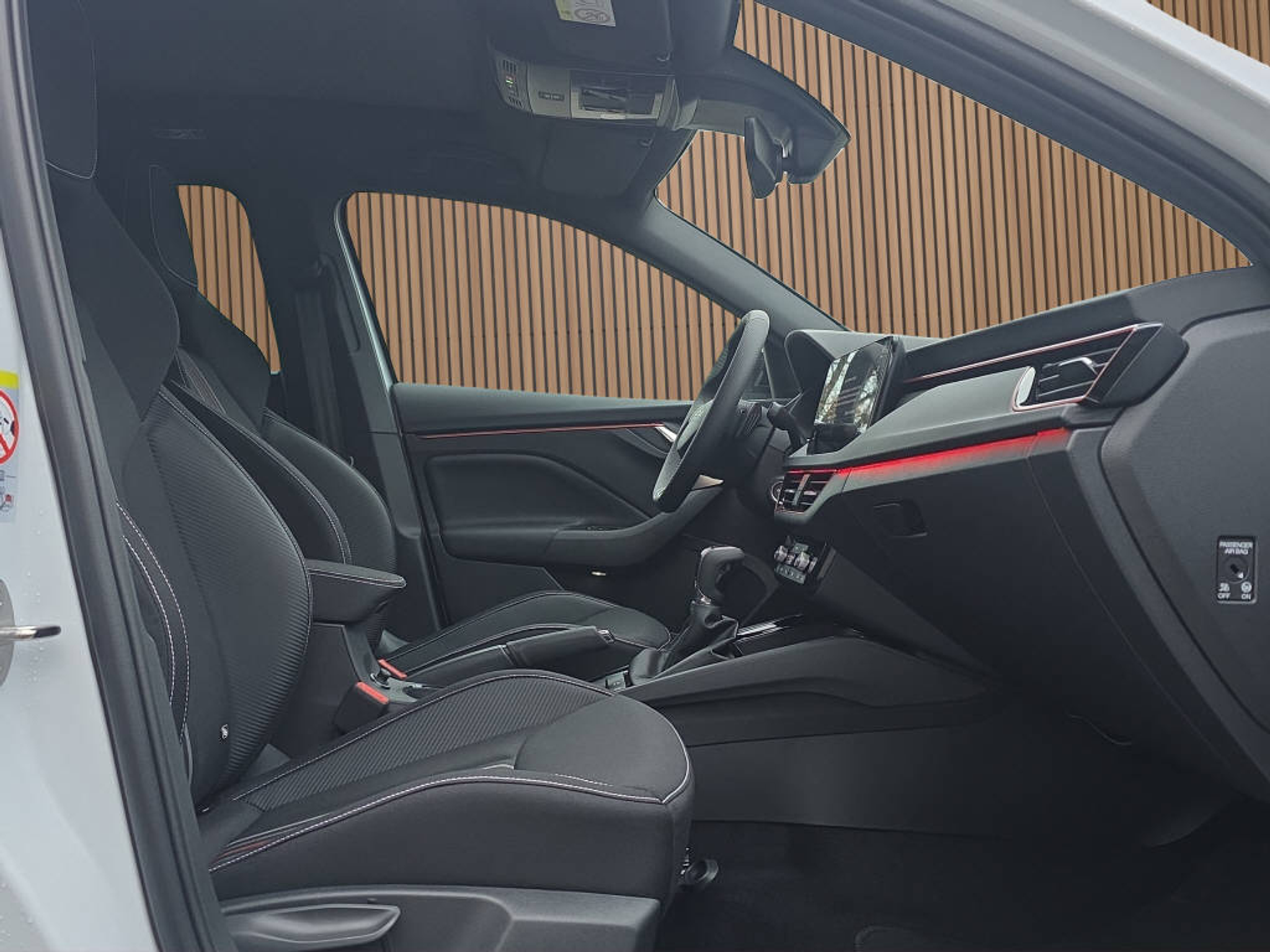 listing desktop thumbnail image 20