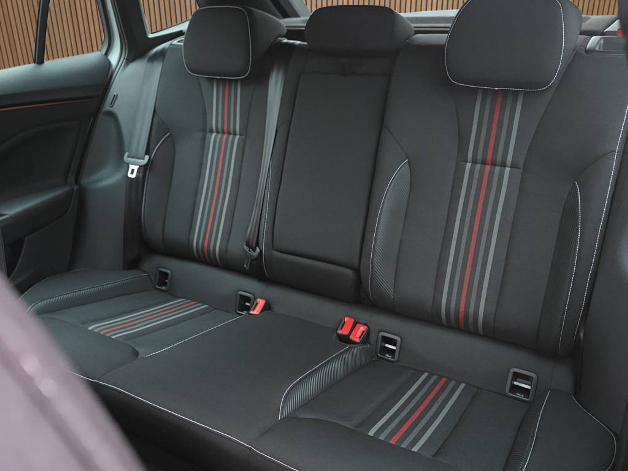 listing desktop thumbnail image 14