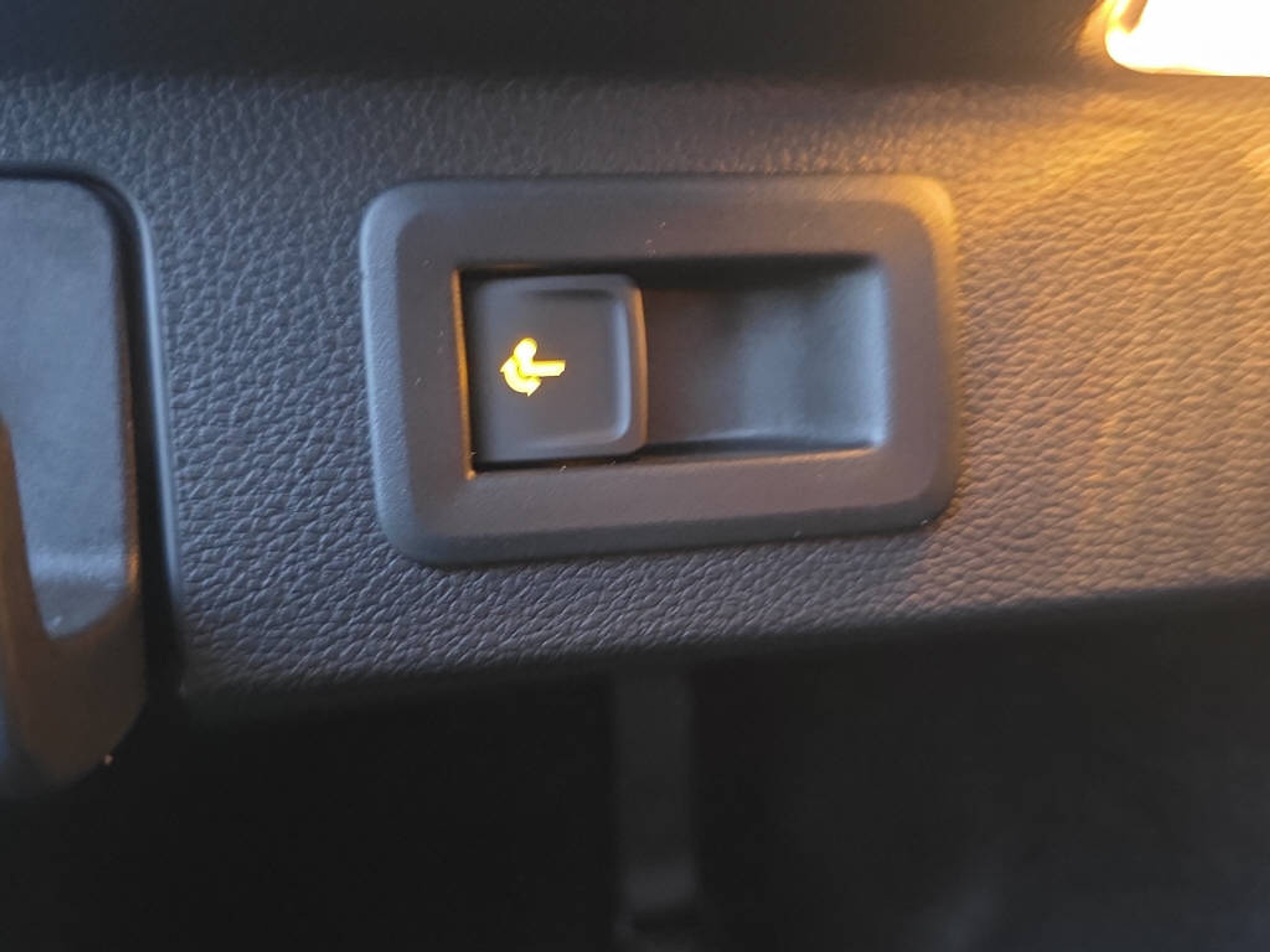 listing desktop thumbnail image 24