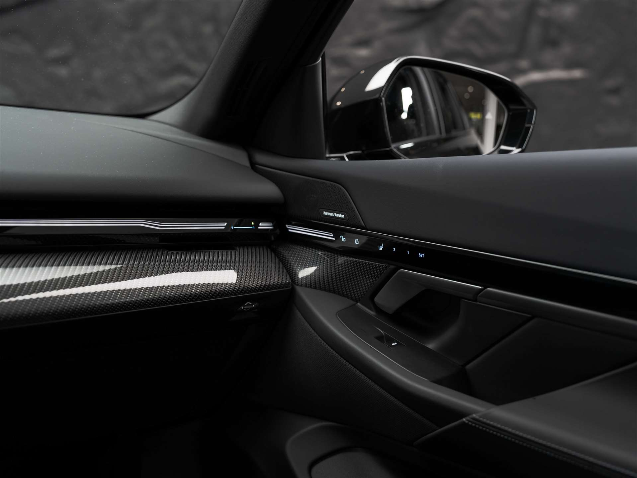 listing desktop thumbnail image 33