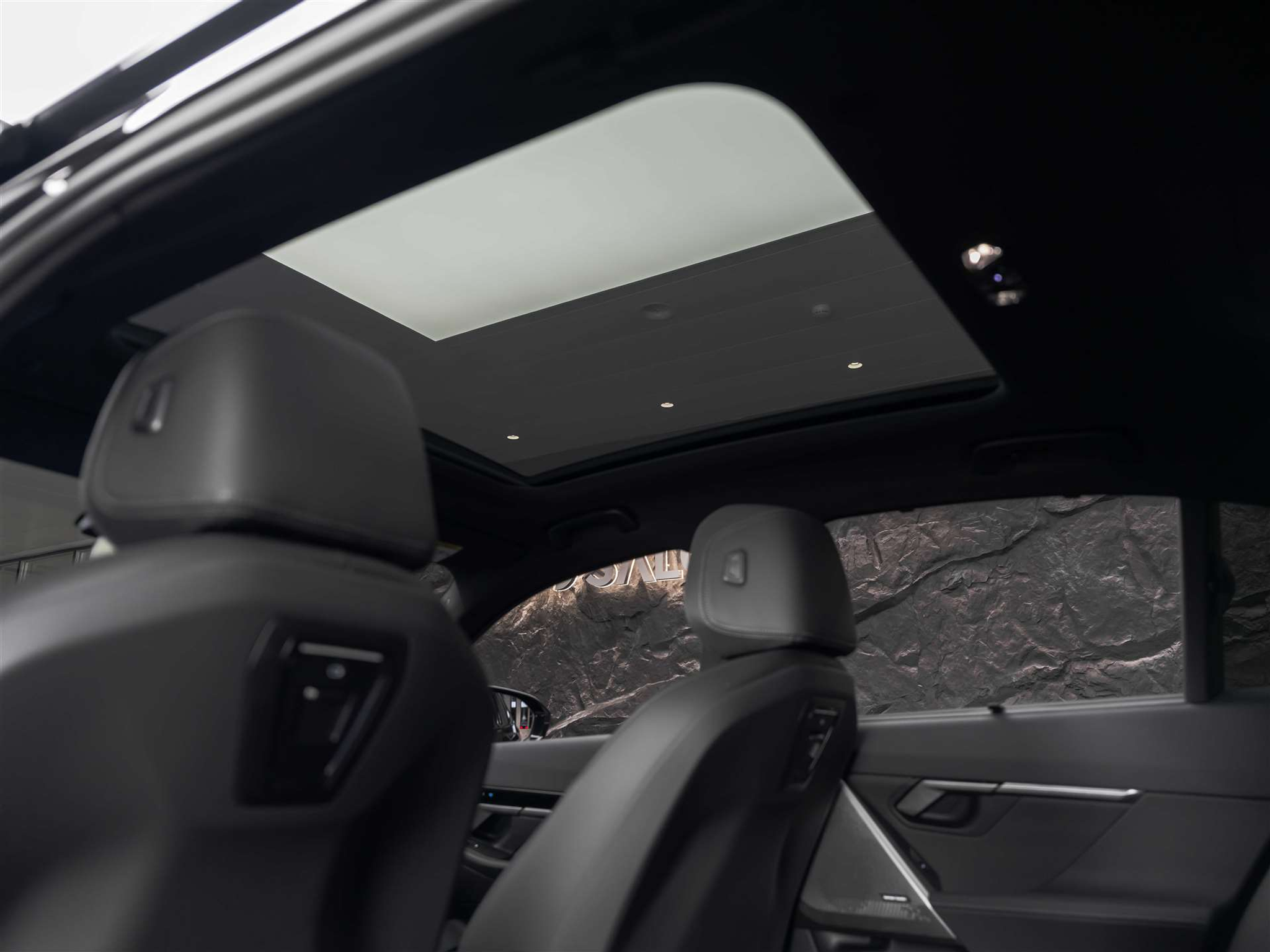 listing desktop thumbnail image 14