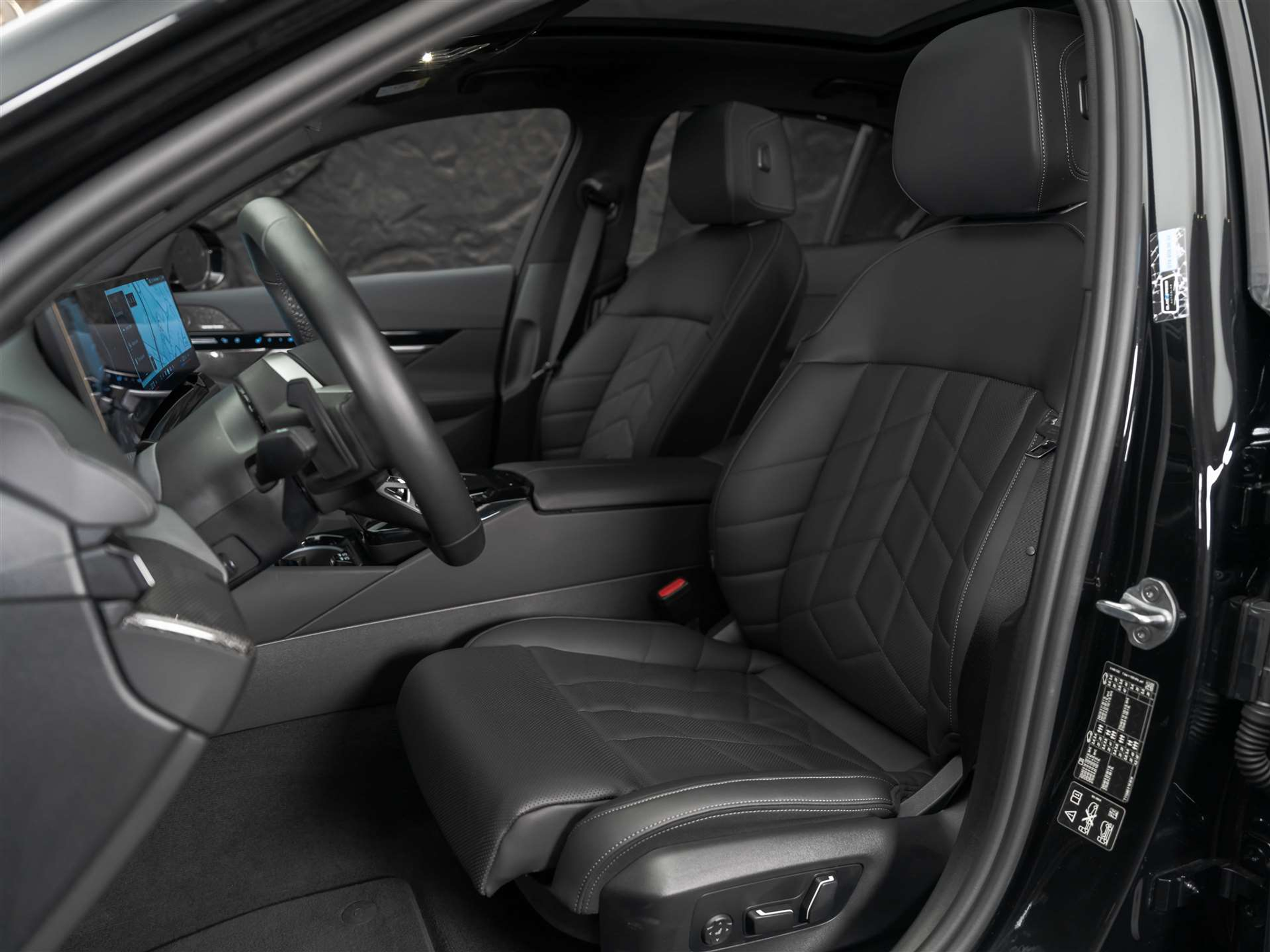 listing desktop thumbnail image 9