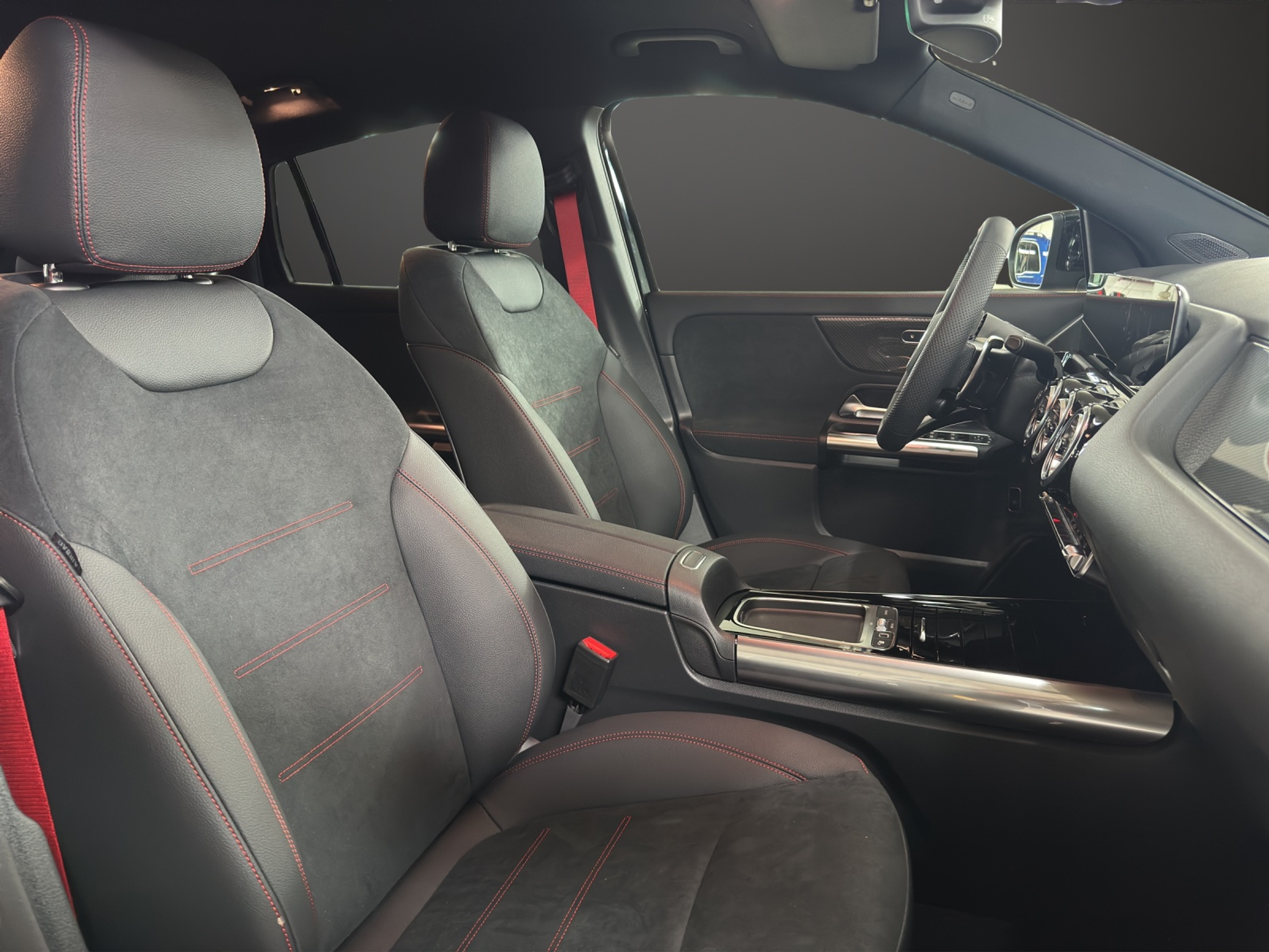 listing desktop thumbnail image 11