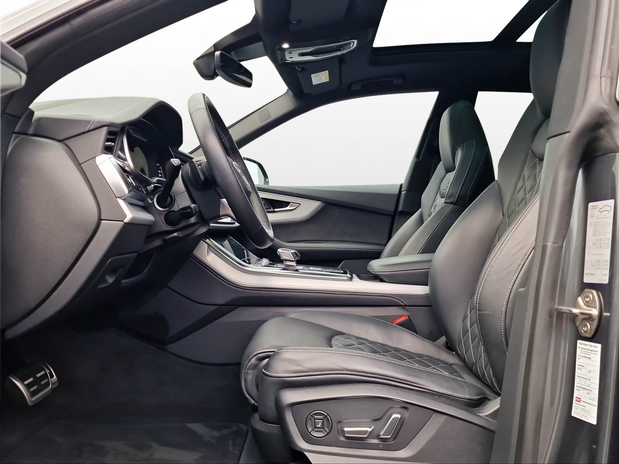 listing desktop thumbnail image 6