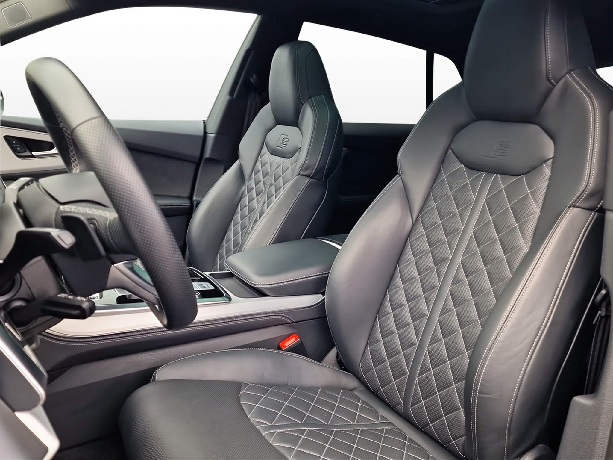 listing desktop thumbnail image 7