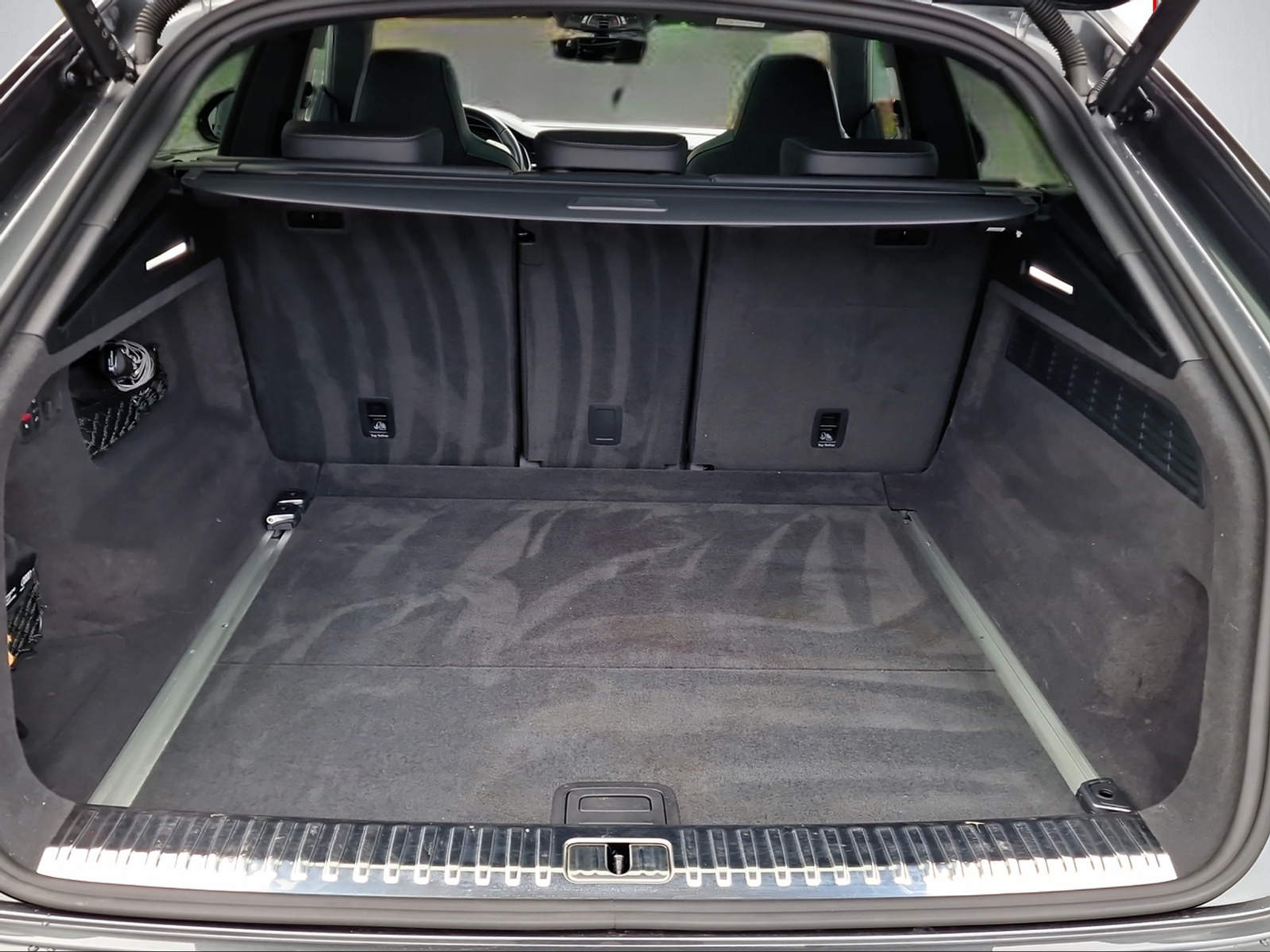 listing desktop thumbnail image 11