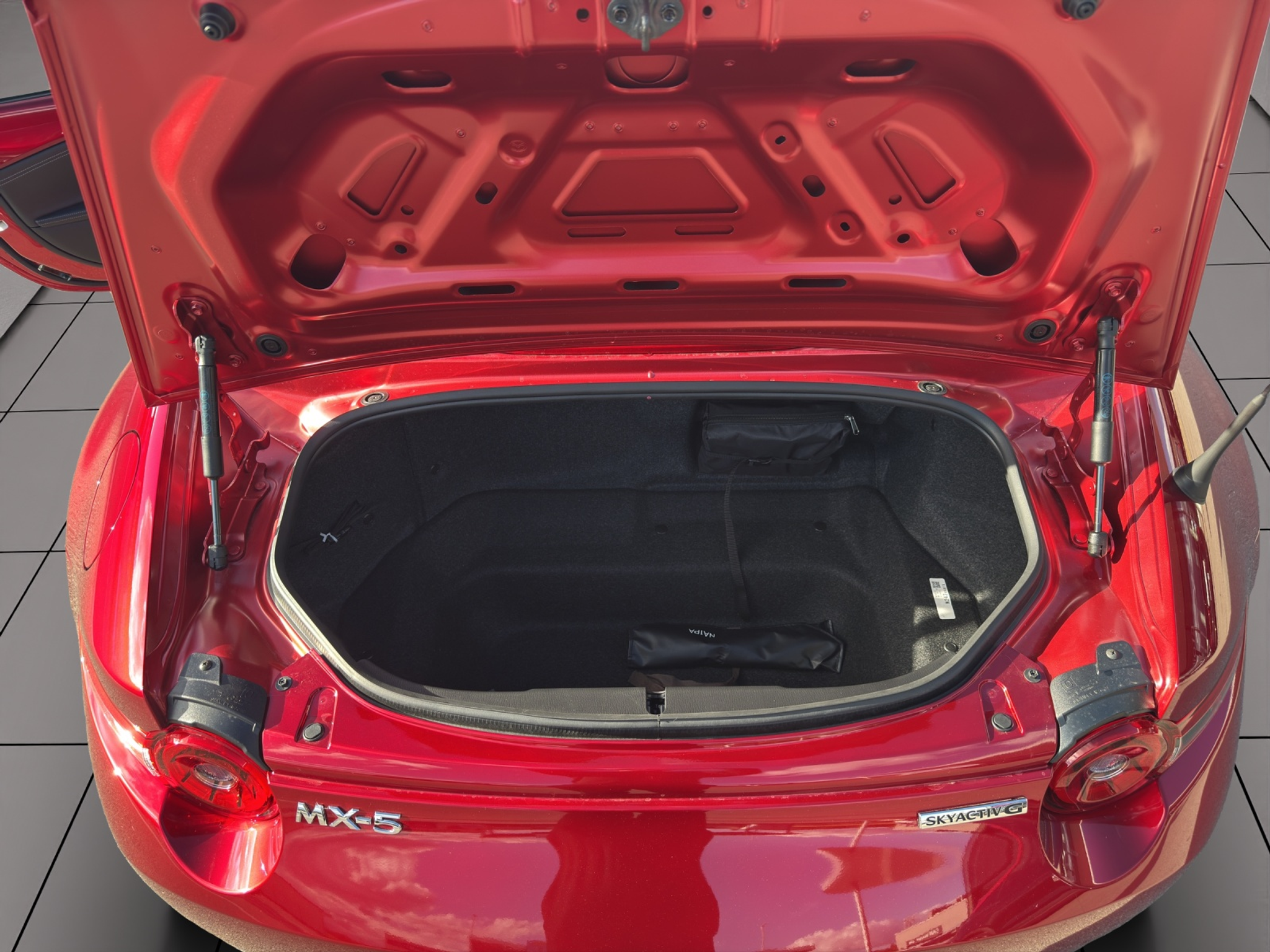 listing desktop thumbnail image 9