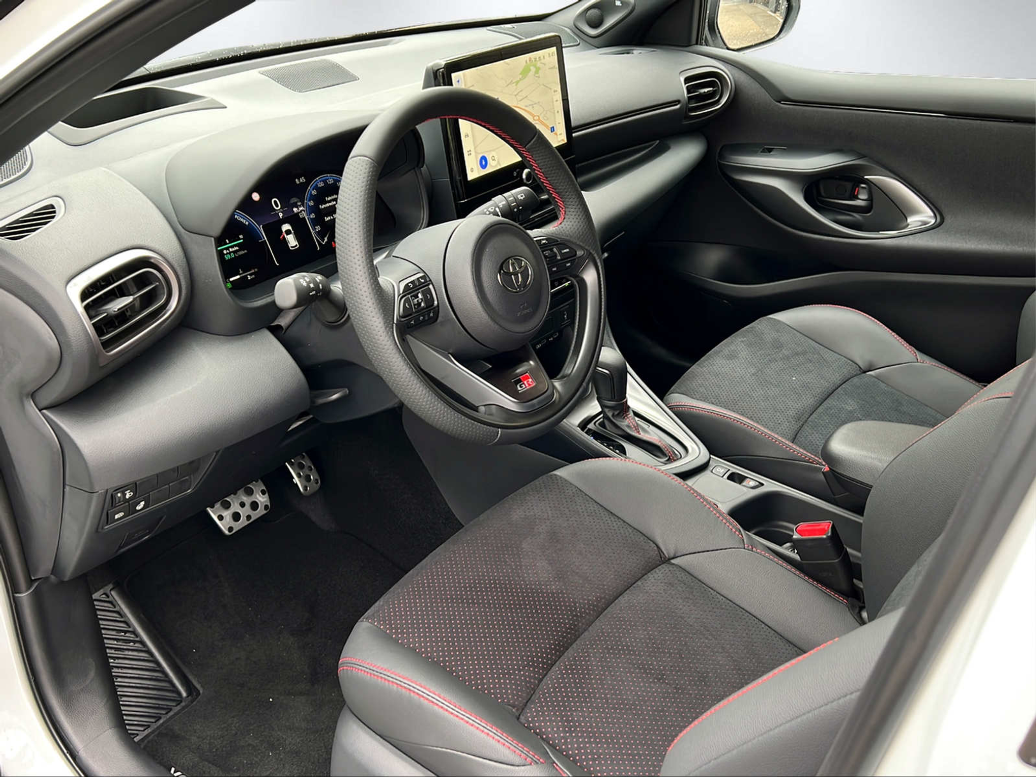 listing desktop thumbnail image 13