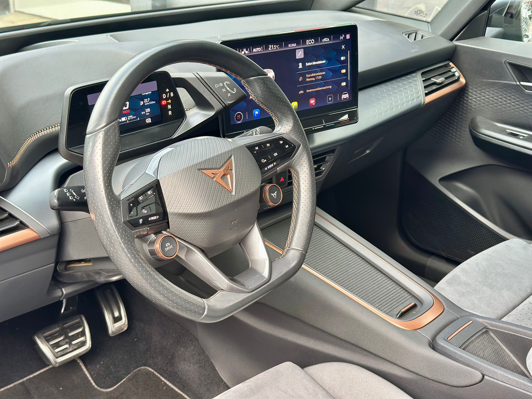 listing desktop thumbnail image 6