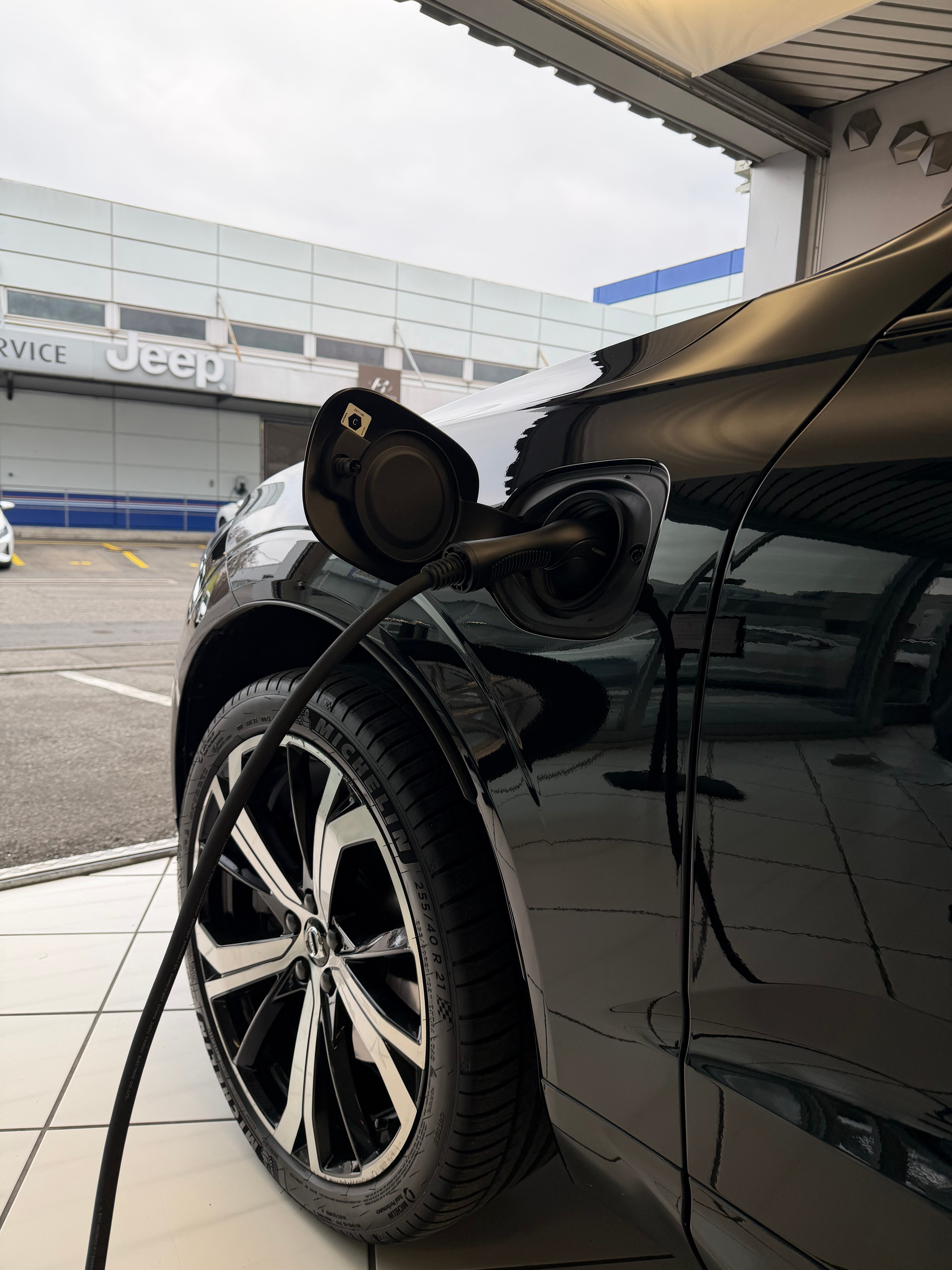 listing desktop thumbnail image 21