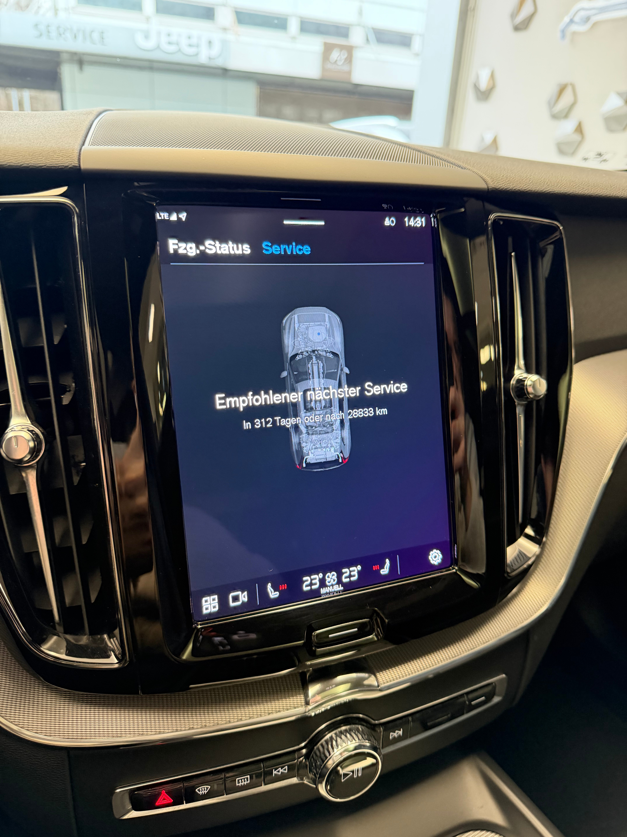 listing desktop thumbnail image 18