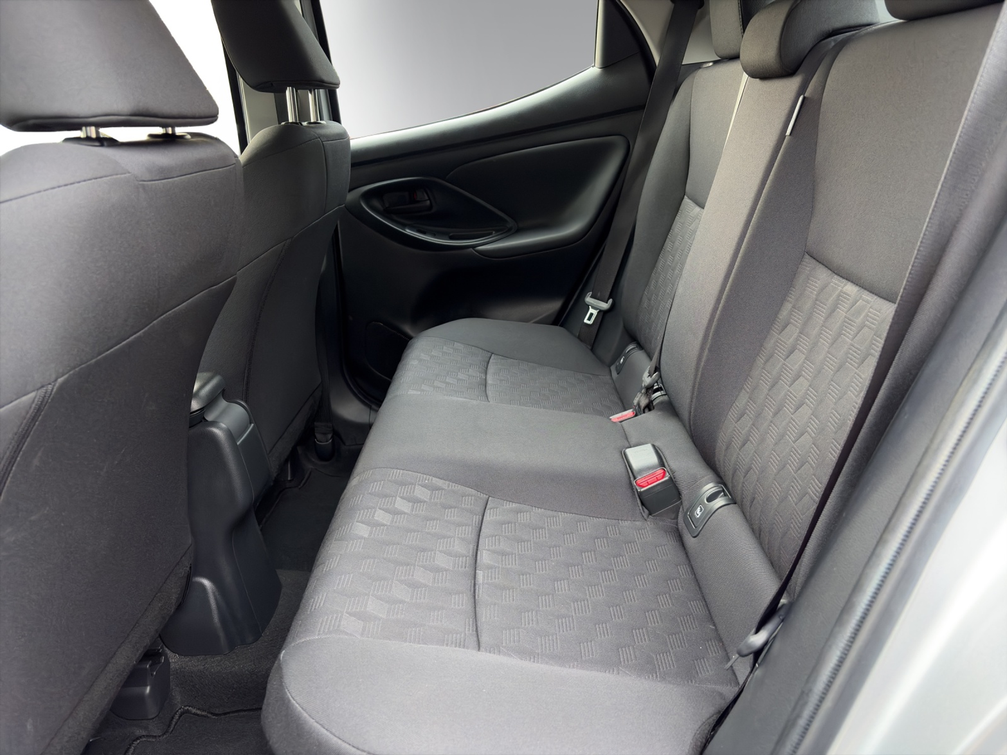 listing desktop thumbnail image 8