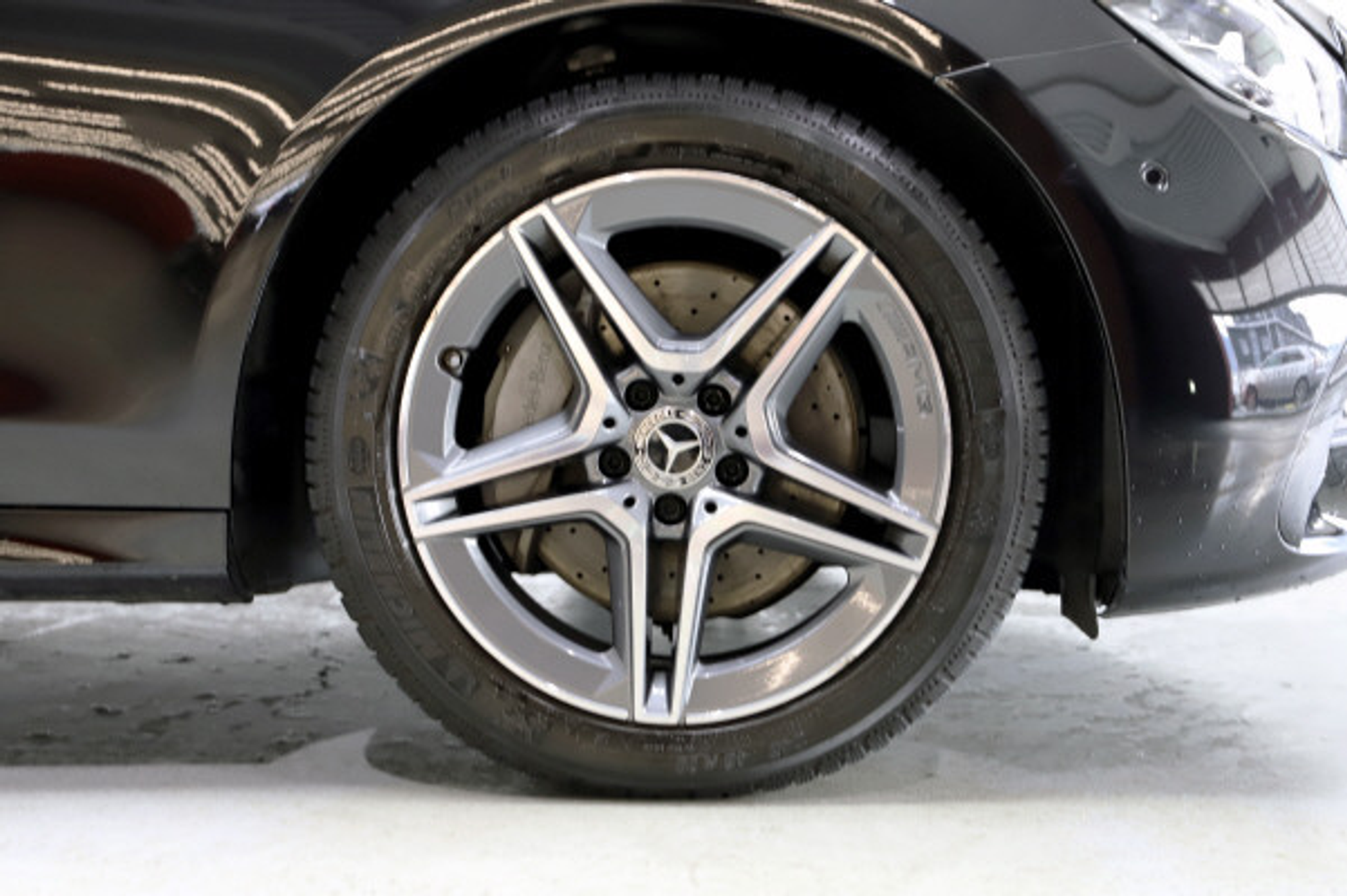 listing desktop thumbnail image 12