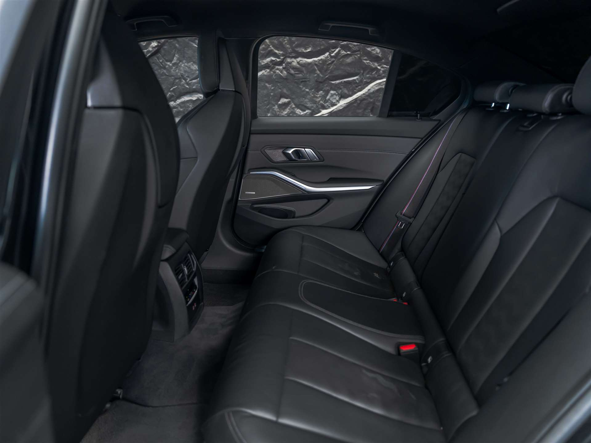 listing desktop thumbnail image 12