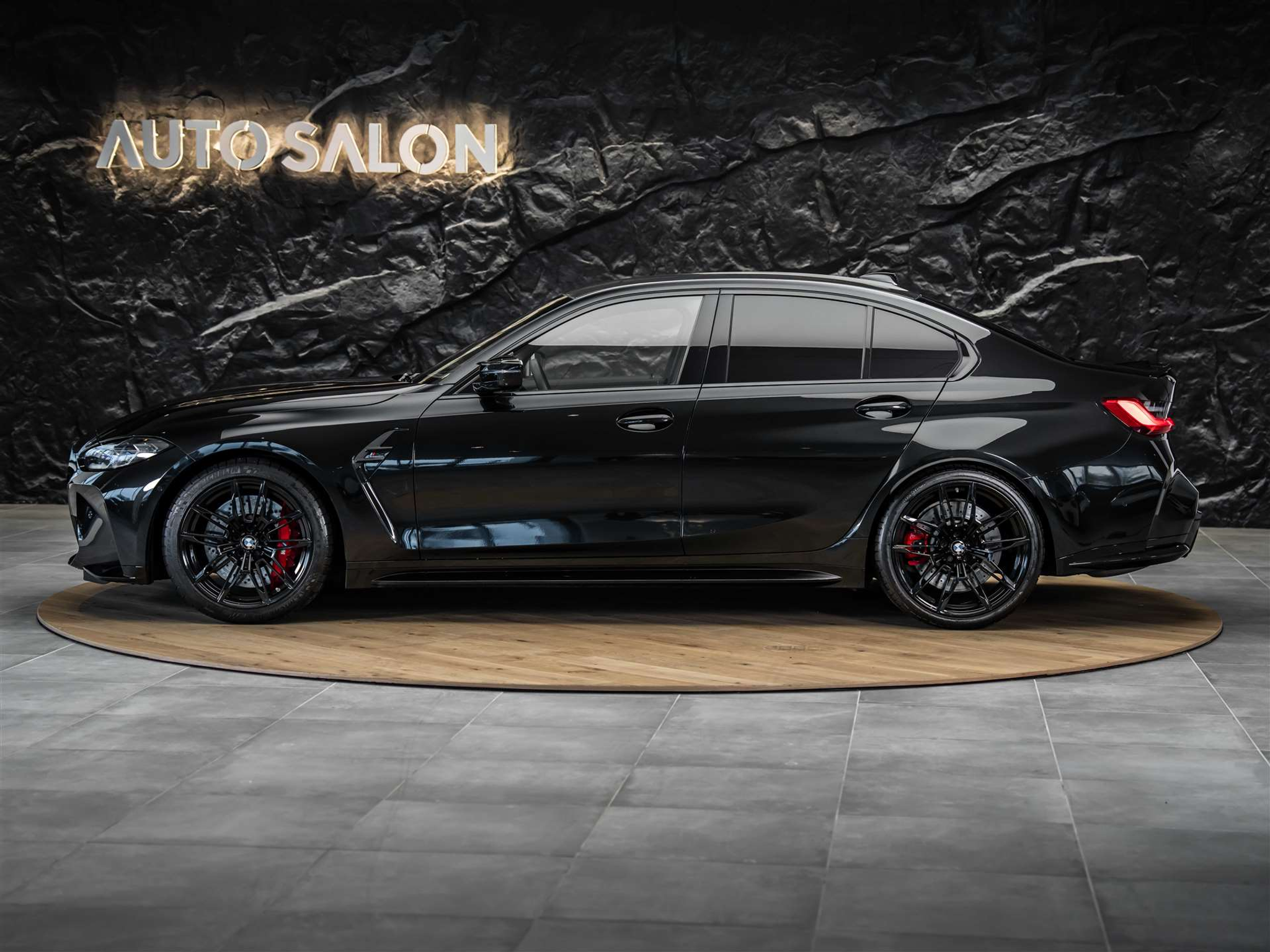 listing desktop thumbnail image 1