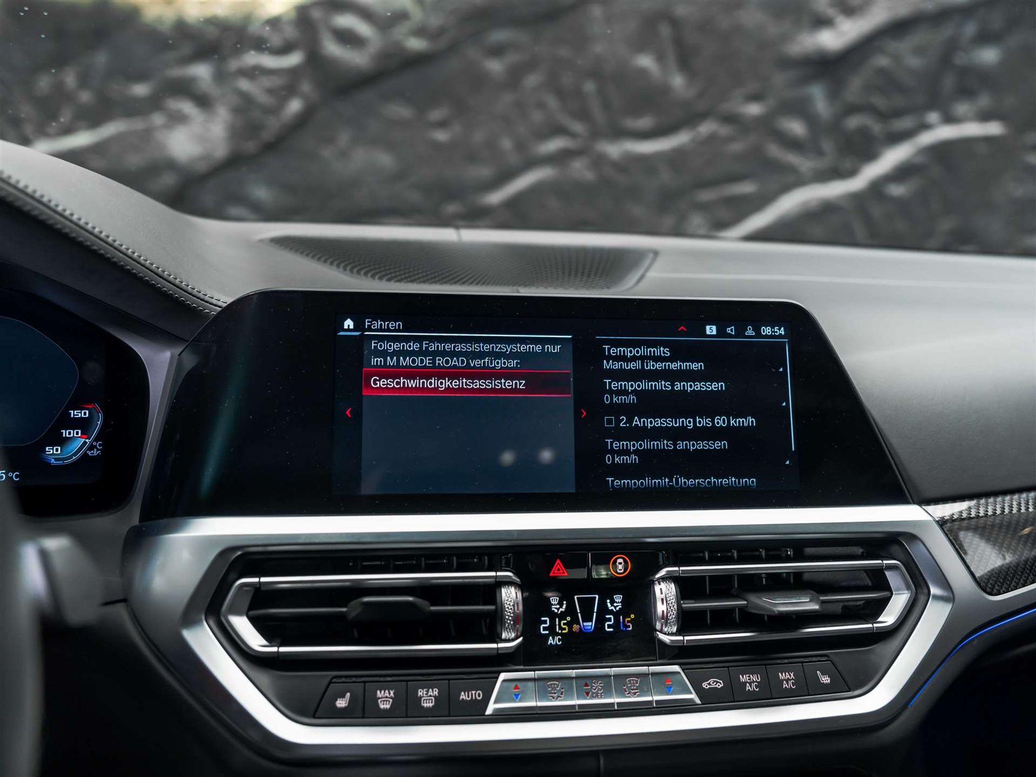 listing desktop thumbnail image 43