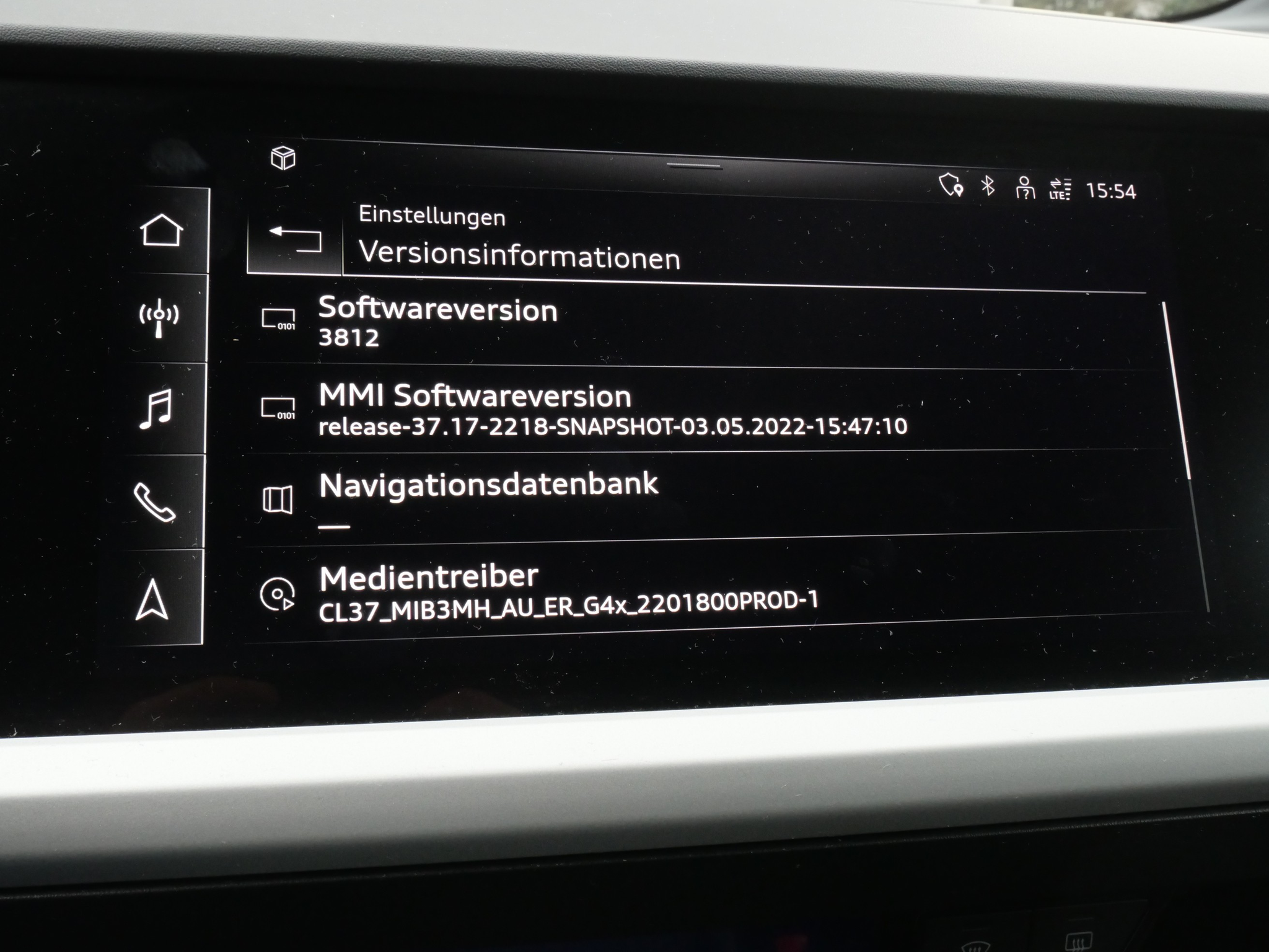 listing desktop thumbnail image 16