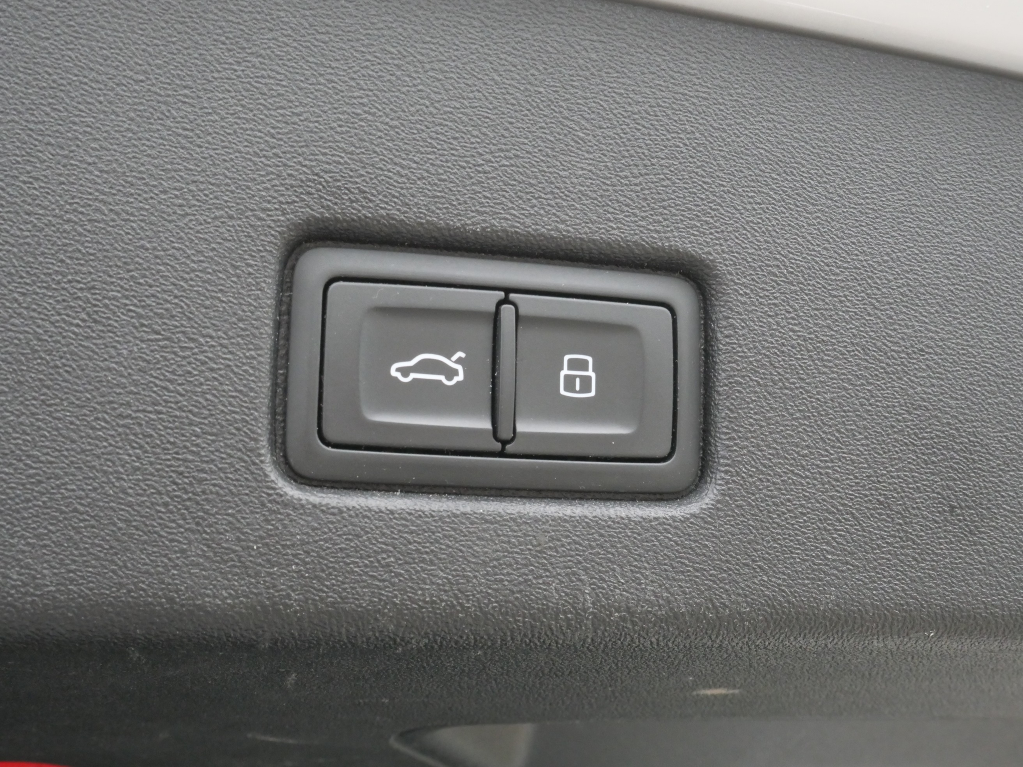 listing desktop thumbnail image 8