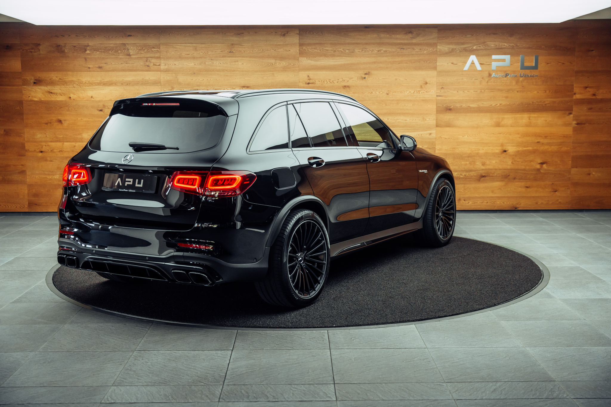 listing desktop thumbnail image 1