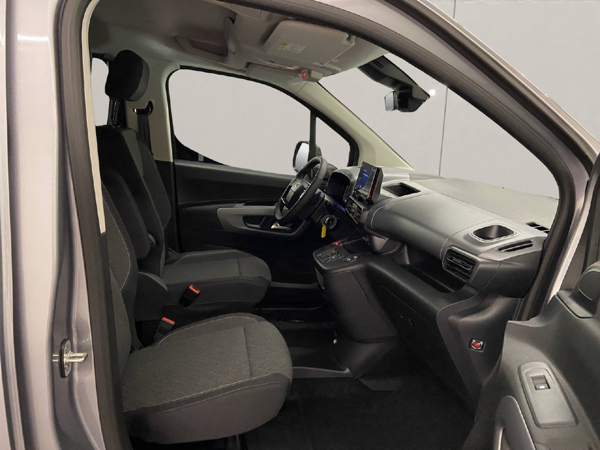 listing desktop thumbnail image 11