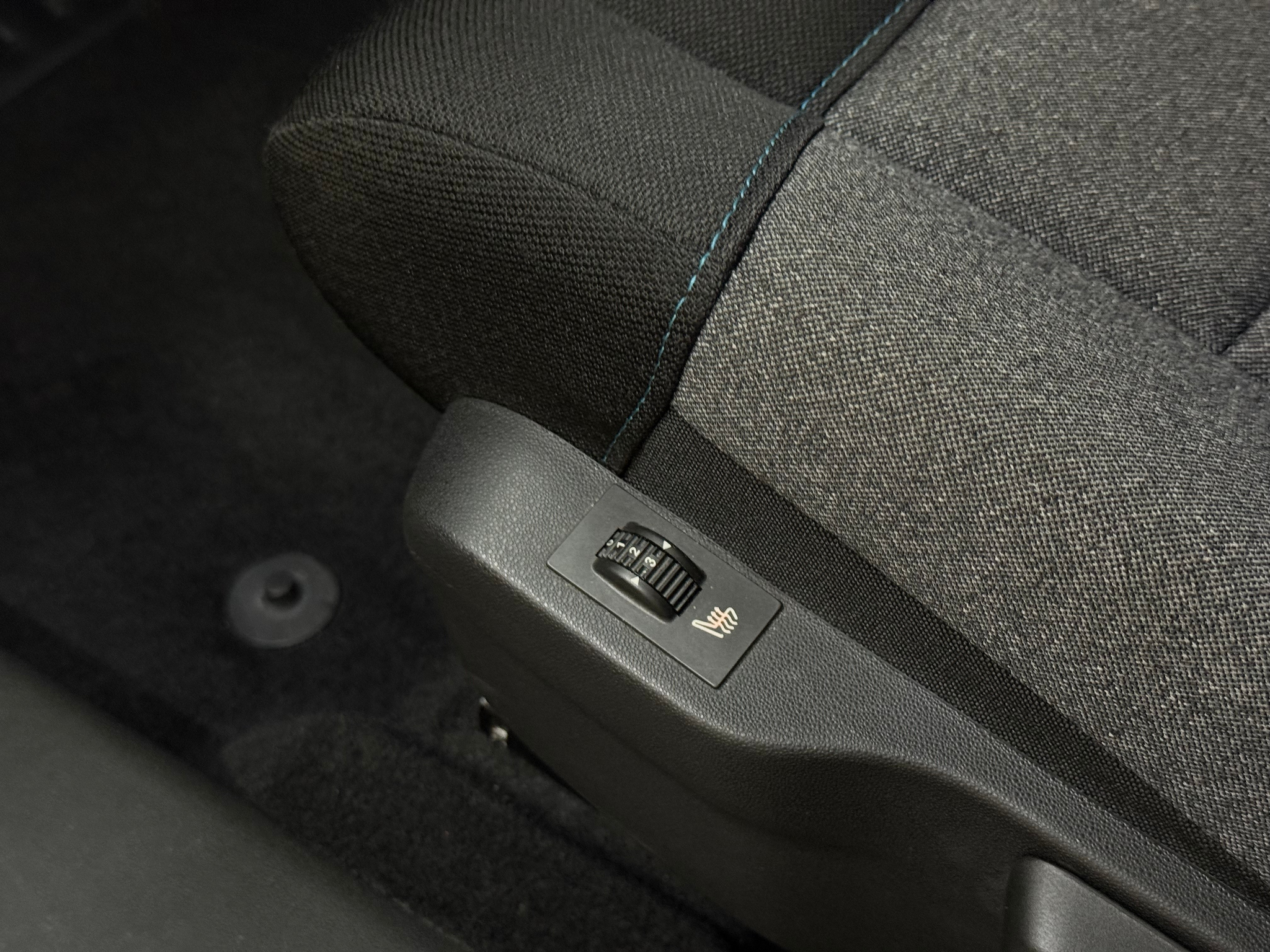 listing desktop thumbnail image 8