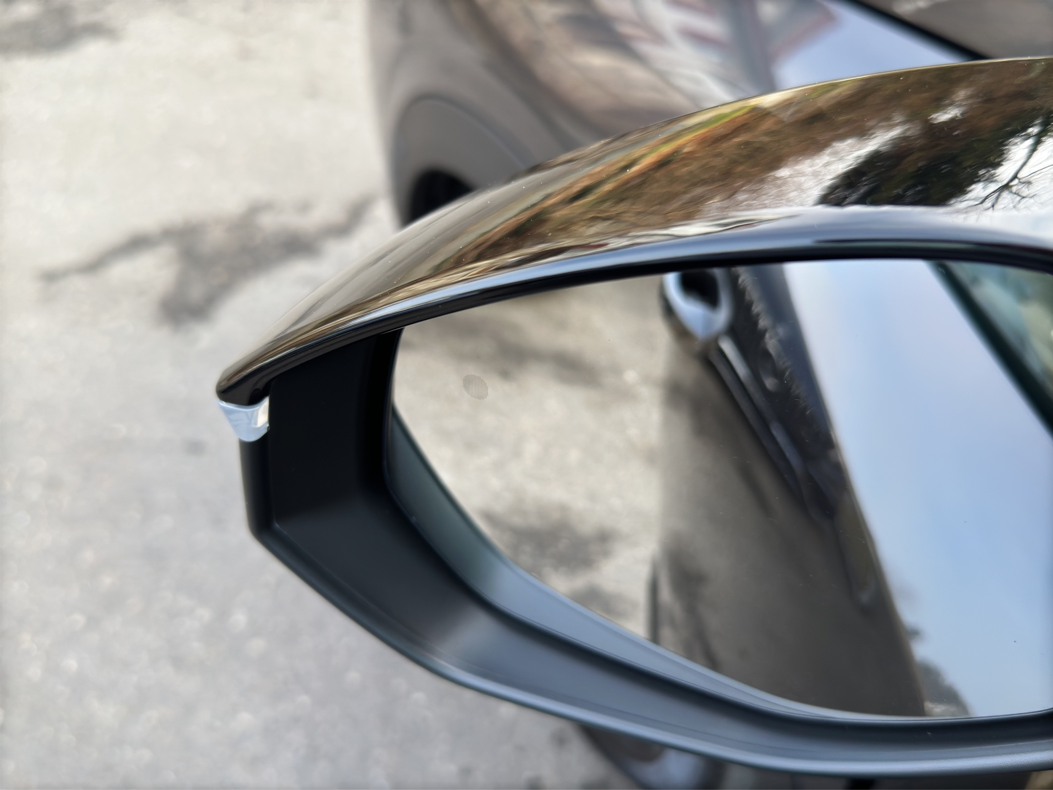 listing desktop thumbnail image 16