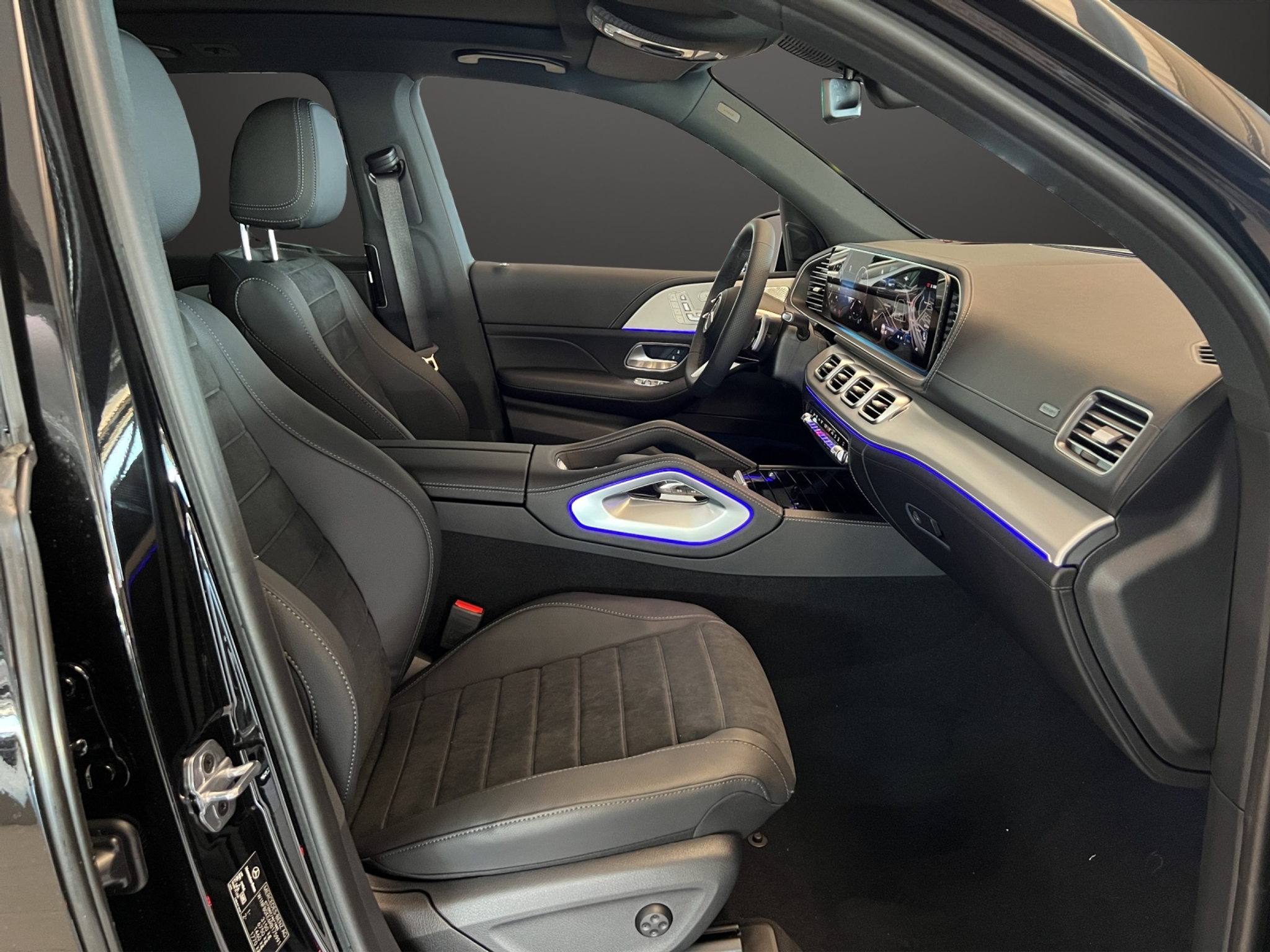 listing desktop thumbnail image 10