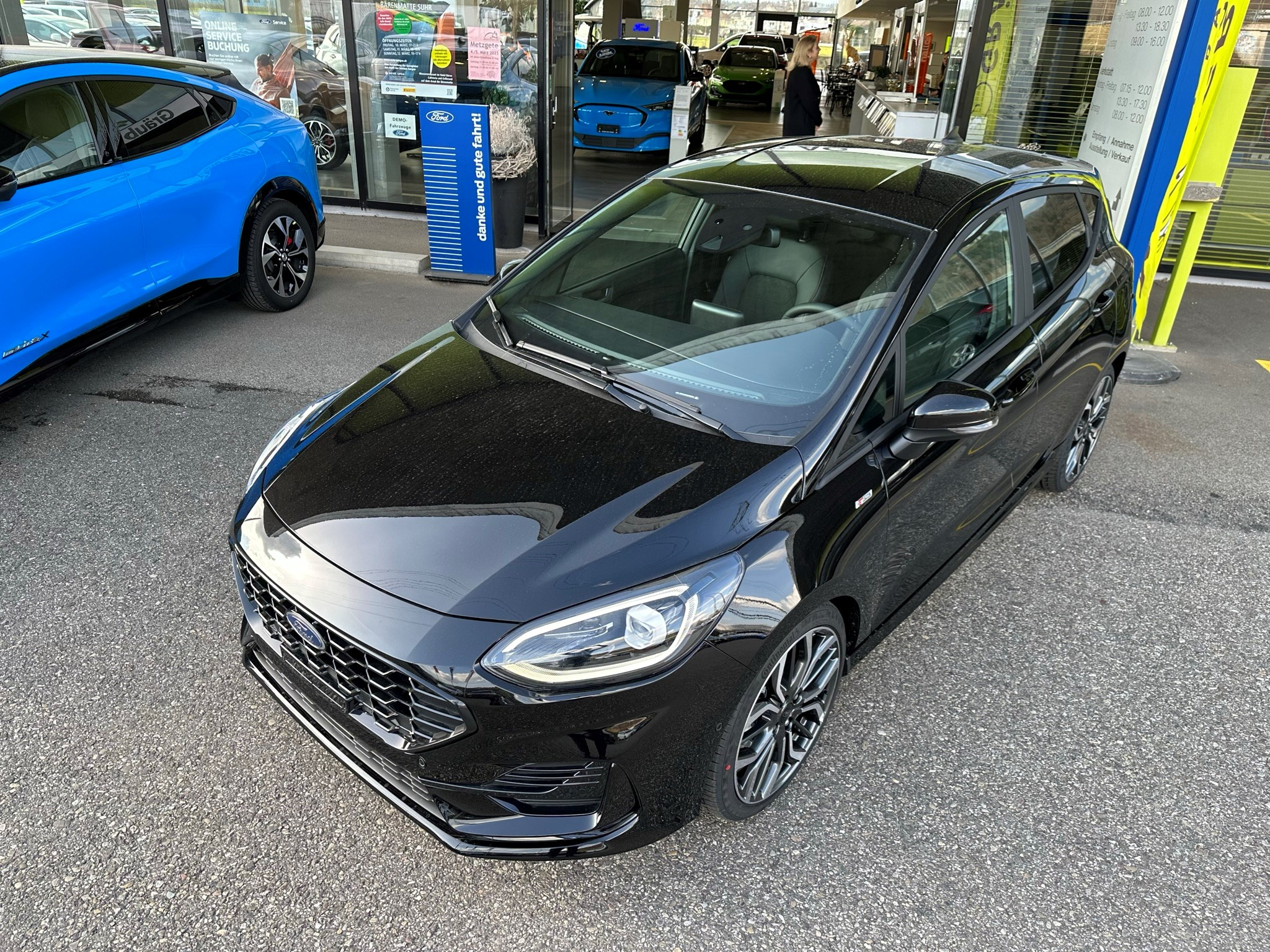 listing desktop thumbnail image 2