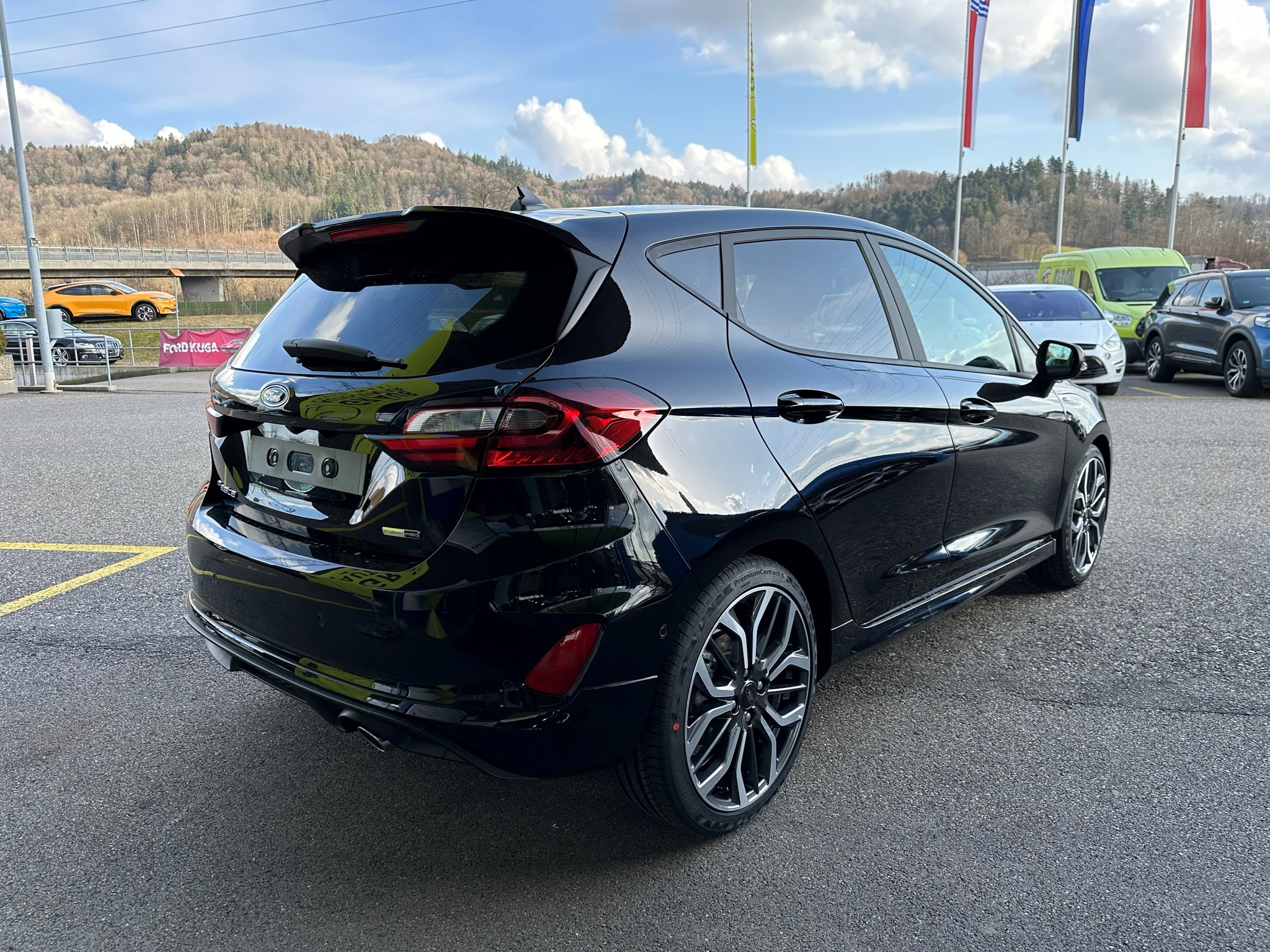 listing desktop thumbnail image 5