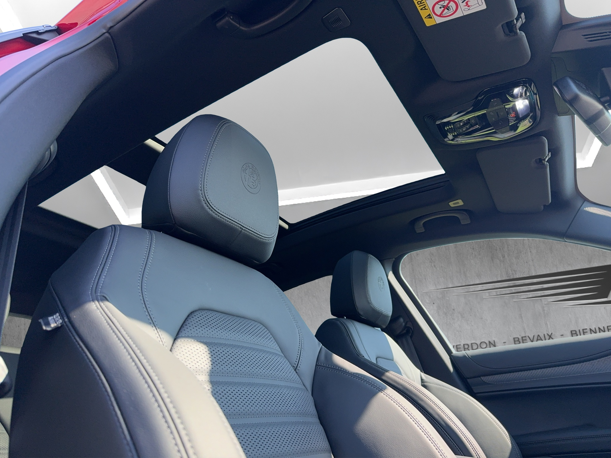 listing desktop thumbnail image 12