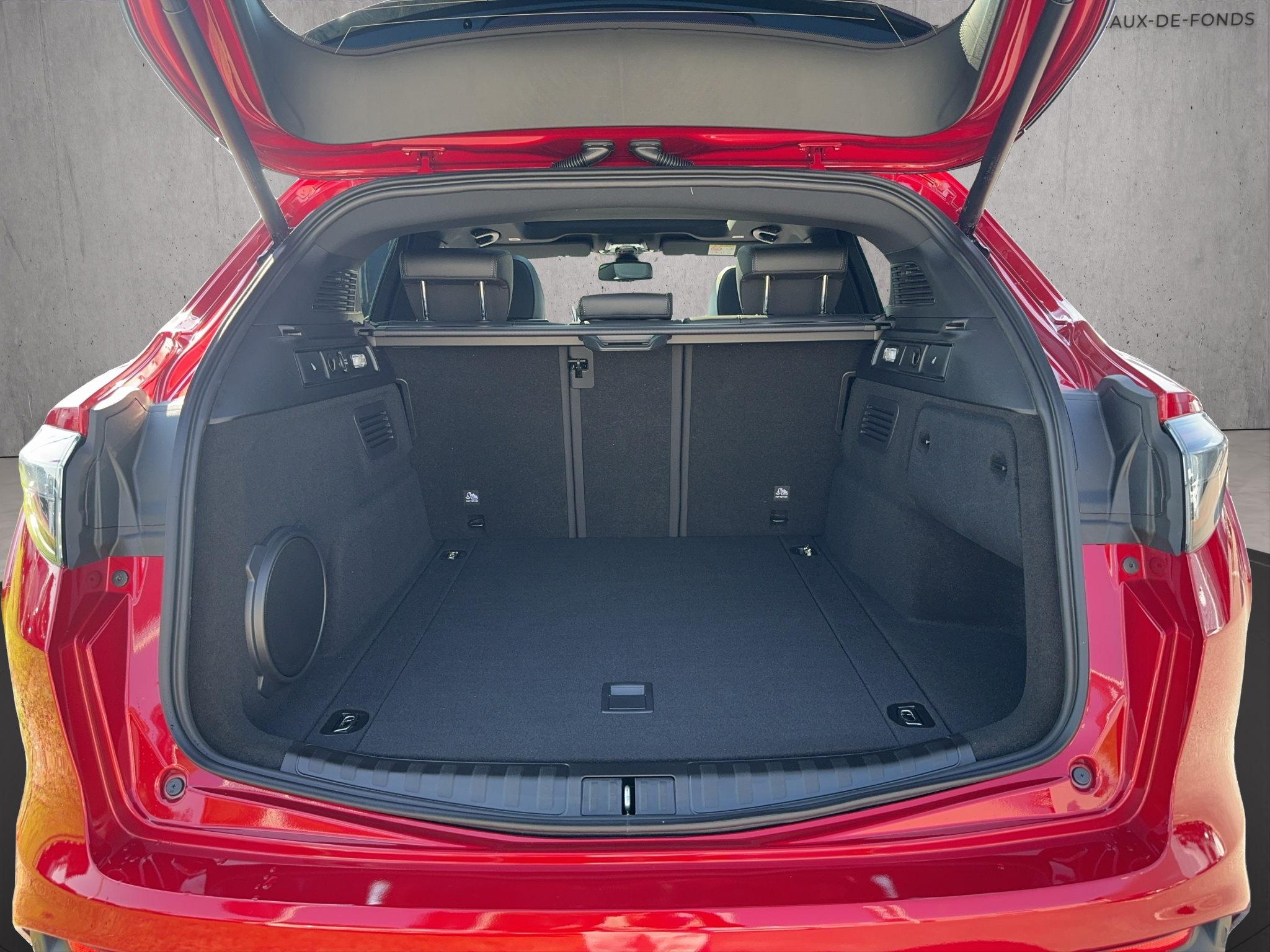 listing desktop thumbnail image 13