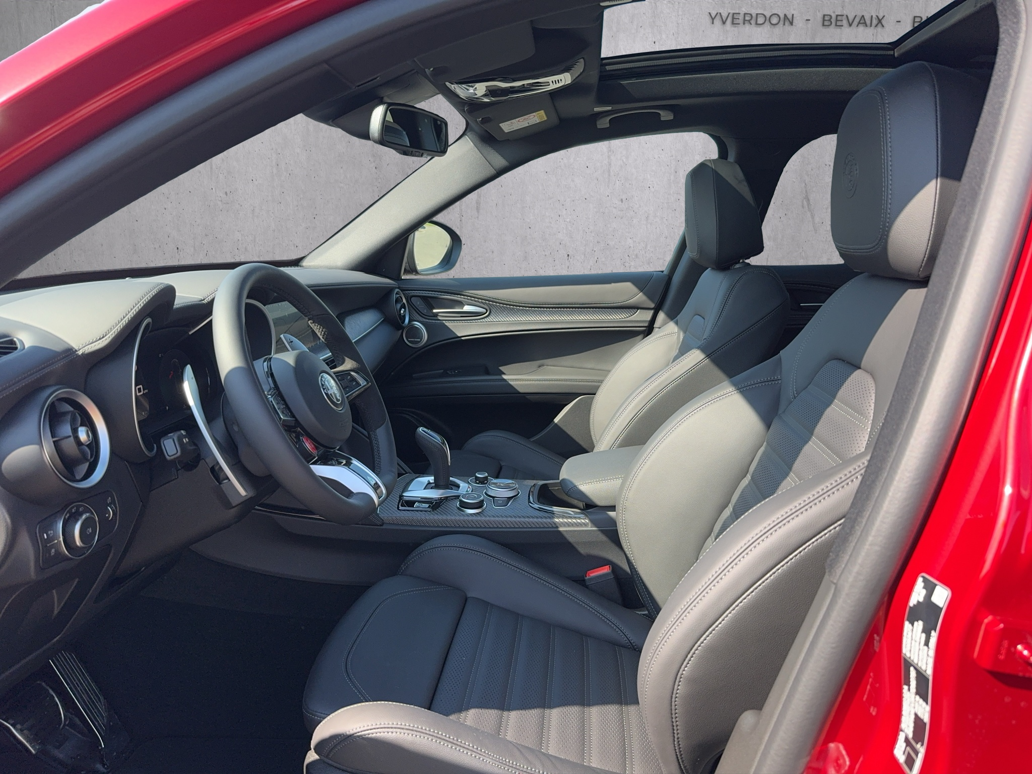 listing desktop thumbnail image 6