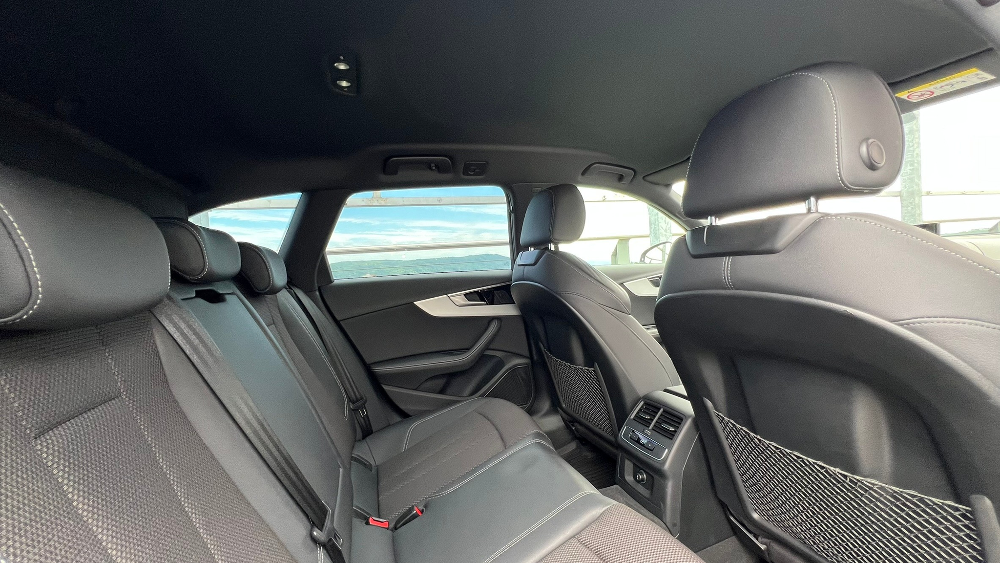 listing desktop thumbnail image 26