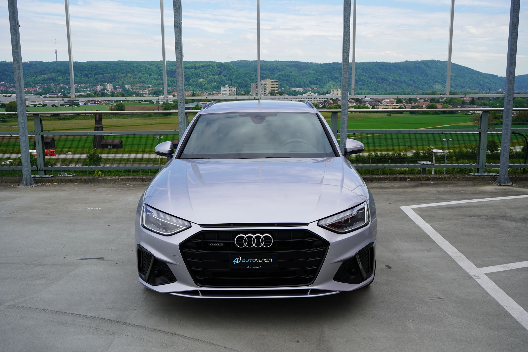 listing desktop thumbnail image 14