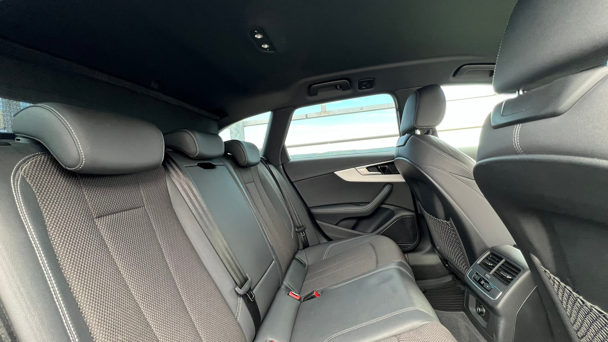 listing desktop thumbnail image 24