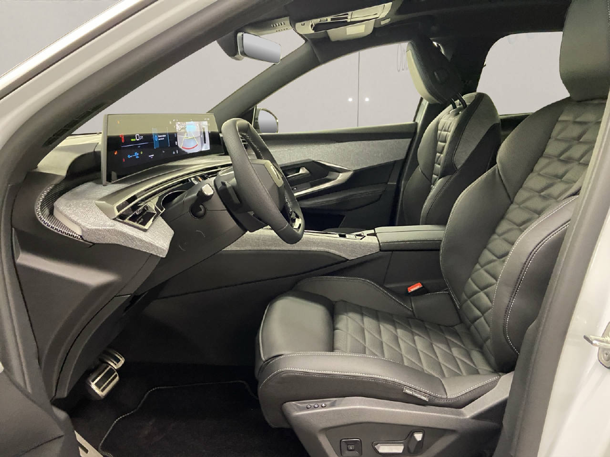 listing desktop thumbnail image 4