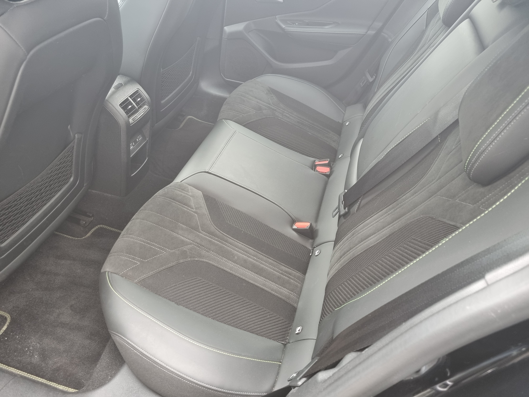 listing desktop thumbnail image 7