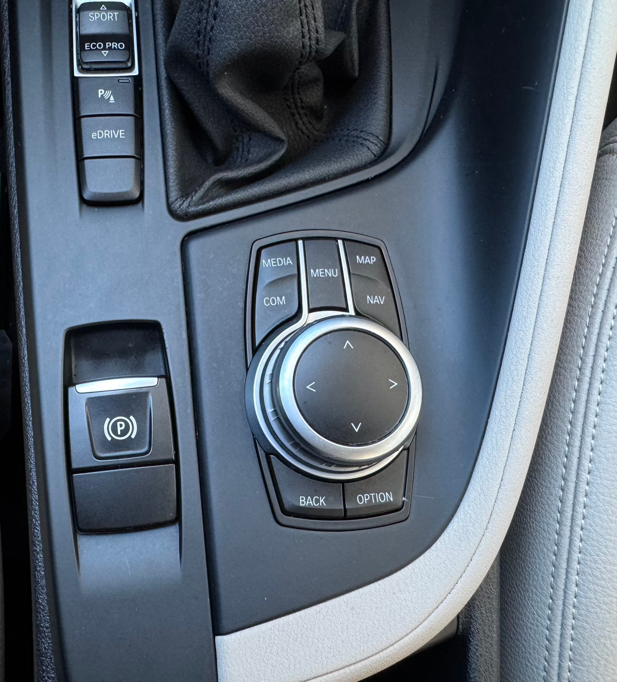 listing desktop thumbnail image 16