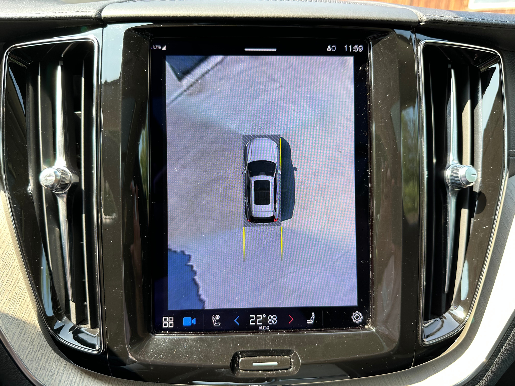 listing desktop thumbnail image 11