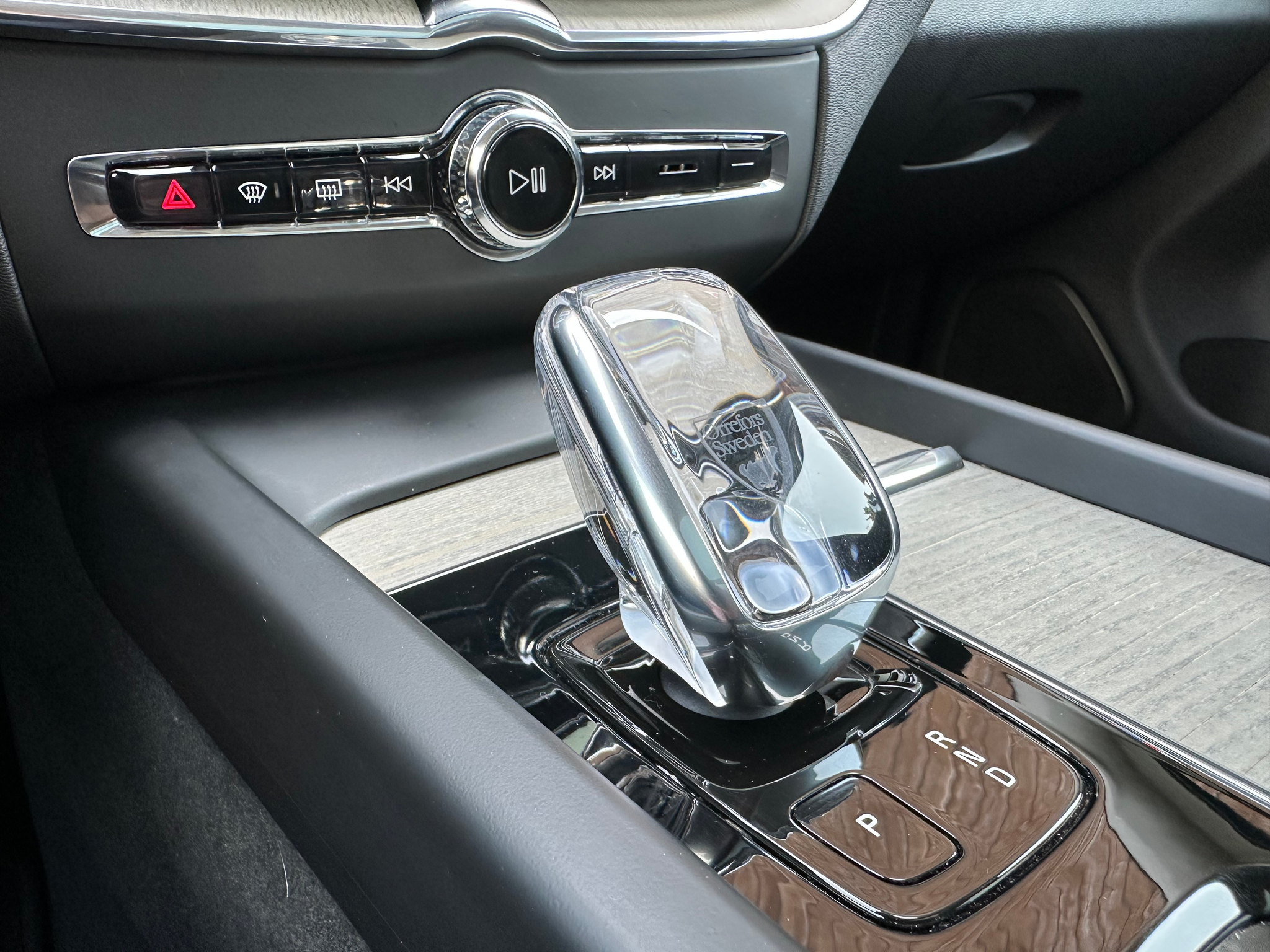 listing desktop thumbnail image 14